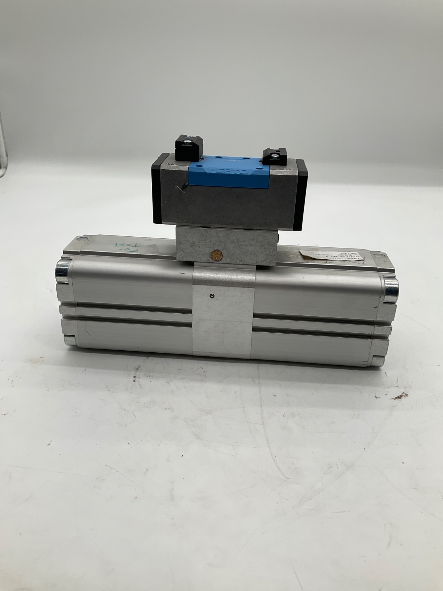 FESTO DPA-63-10 Pneumatic Rotary Actuator USED 4