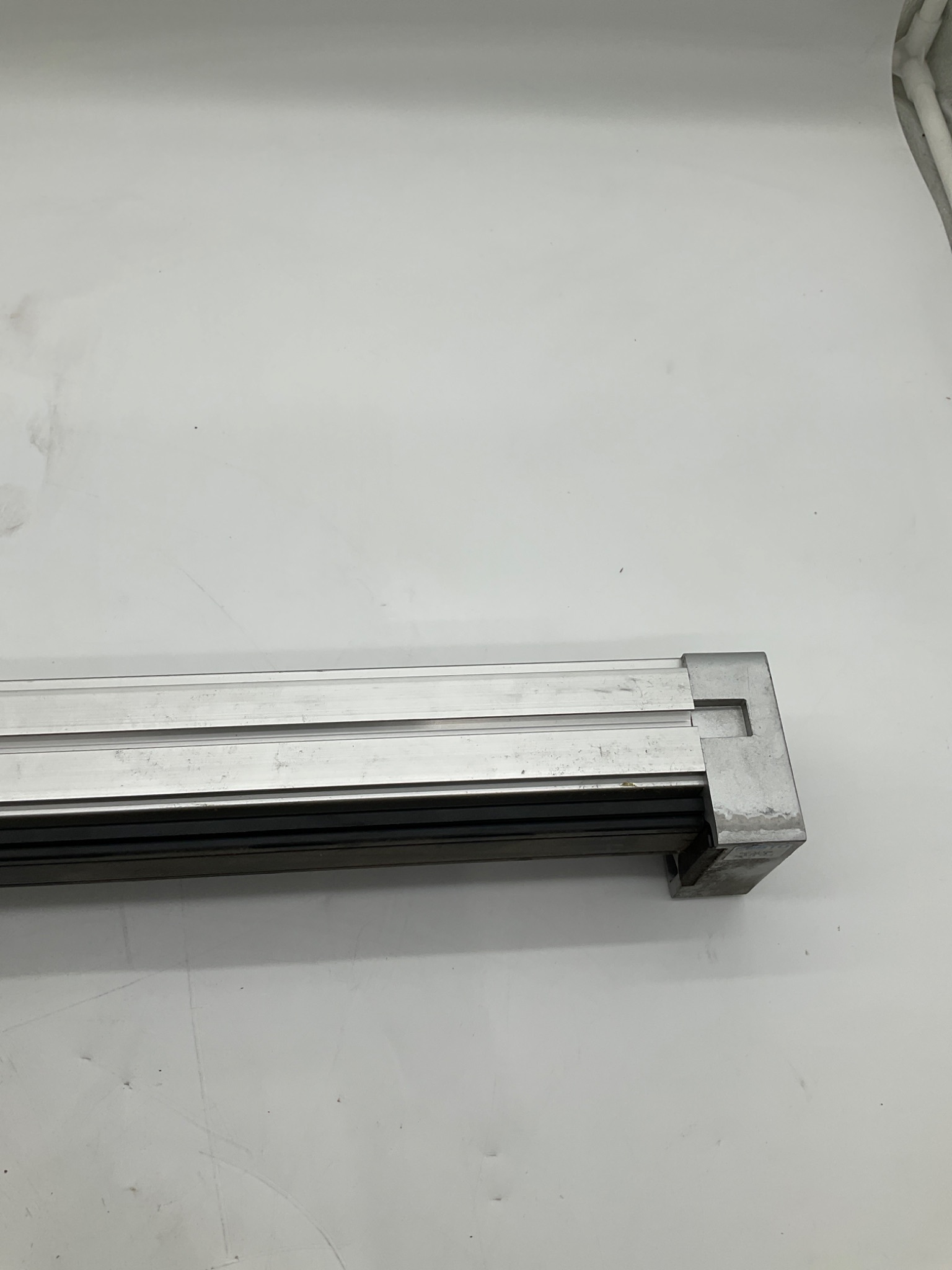 FESTO DGC-32-520-G-PPV-A Rodless Linear Actuator USED 3