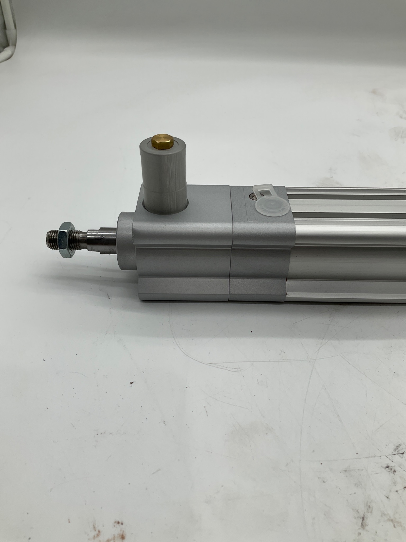 FESTO DSBC-40-250-C-PPVA ISO Pneumatic Cylinder USED 1