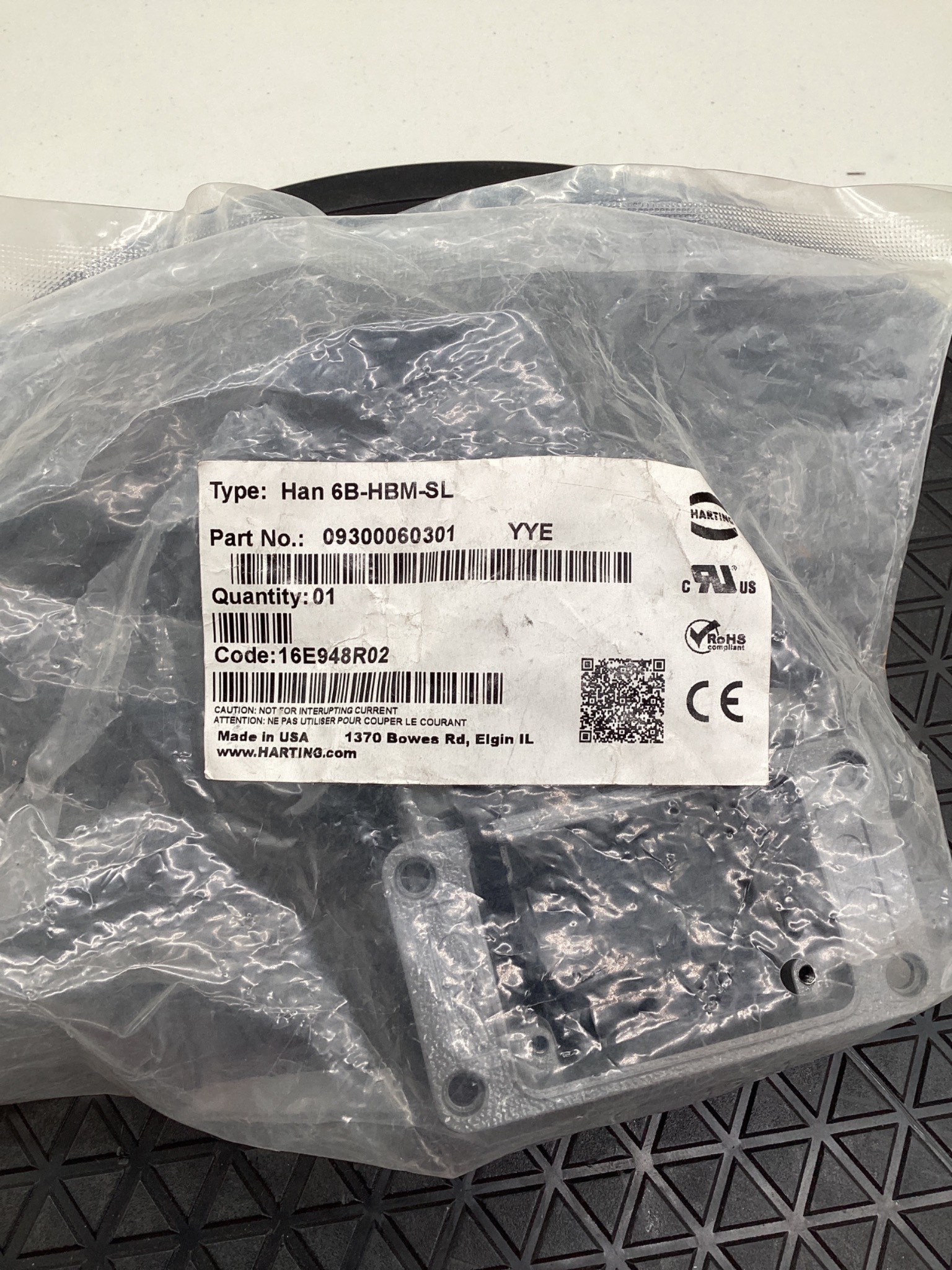 HARTING 09300060301 Han 6B-HBM-SL Surface Mount Housing NEW 1