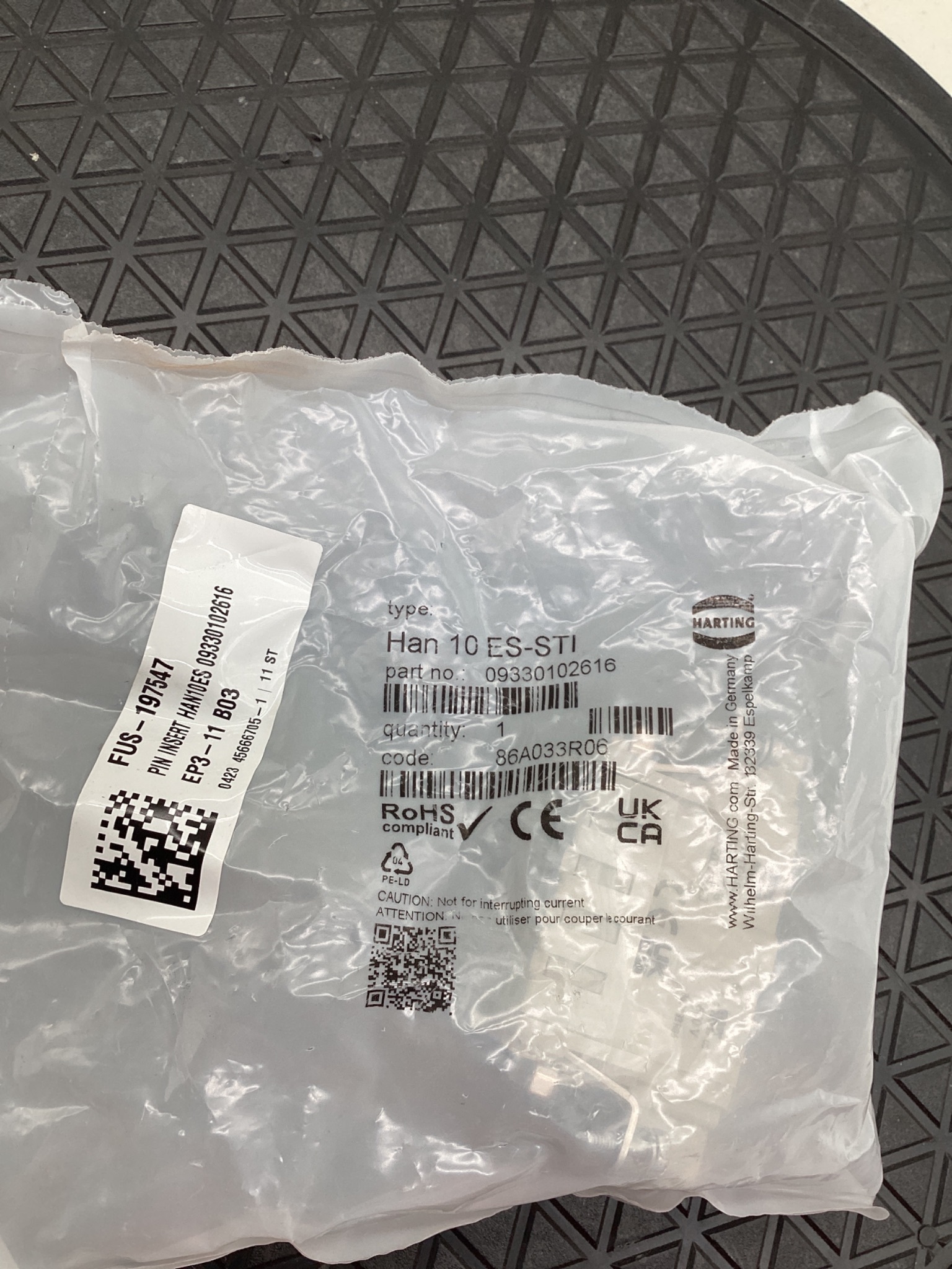 HARTING 09330102616 Han 10ES-STI Heavy Duty Connector Insert NEW 1