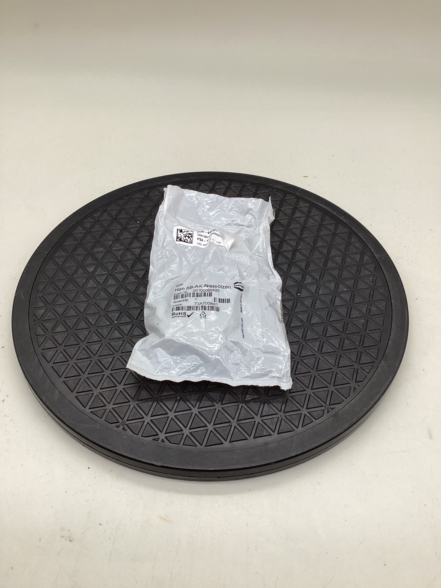 HARTING 09300065425 Han 6B-AK Cover With Riveted Gasket NEW 0