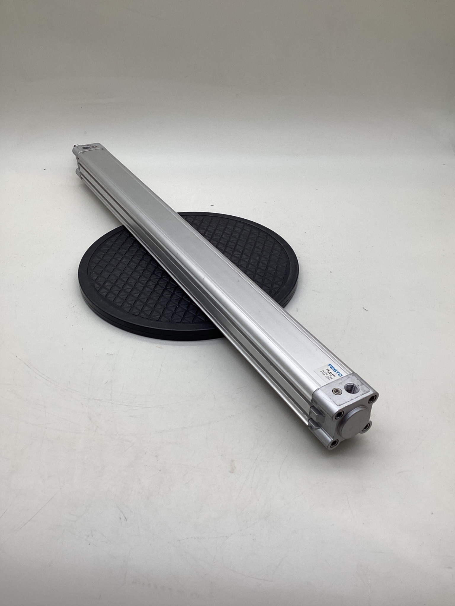 FESTO DNC-40-600-PPV-A ISO Pneumatic Cylinder USED 3