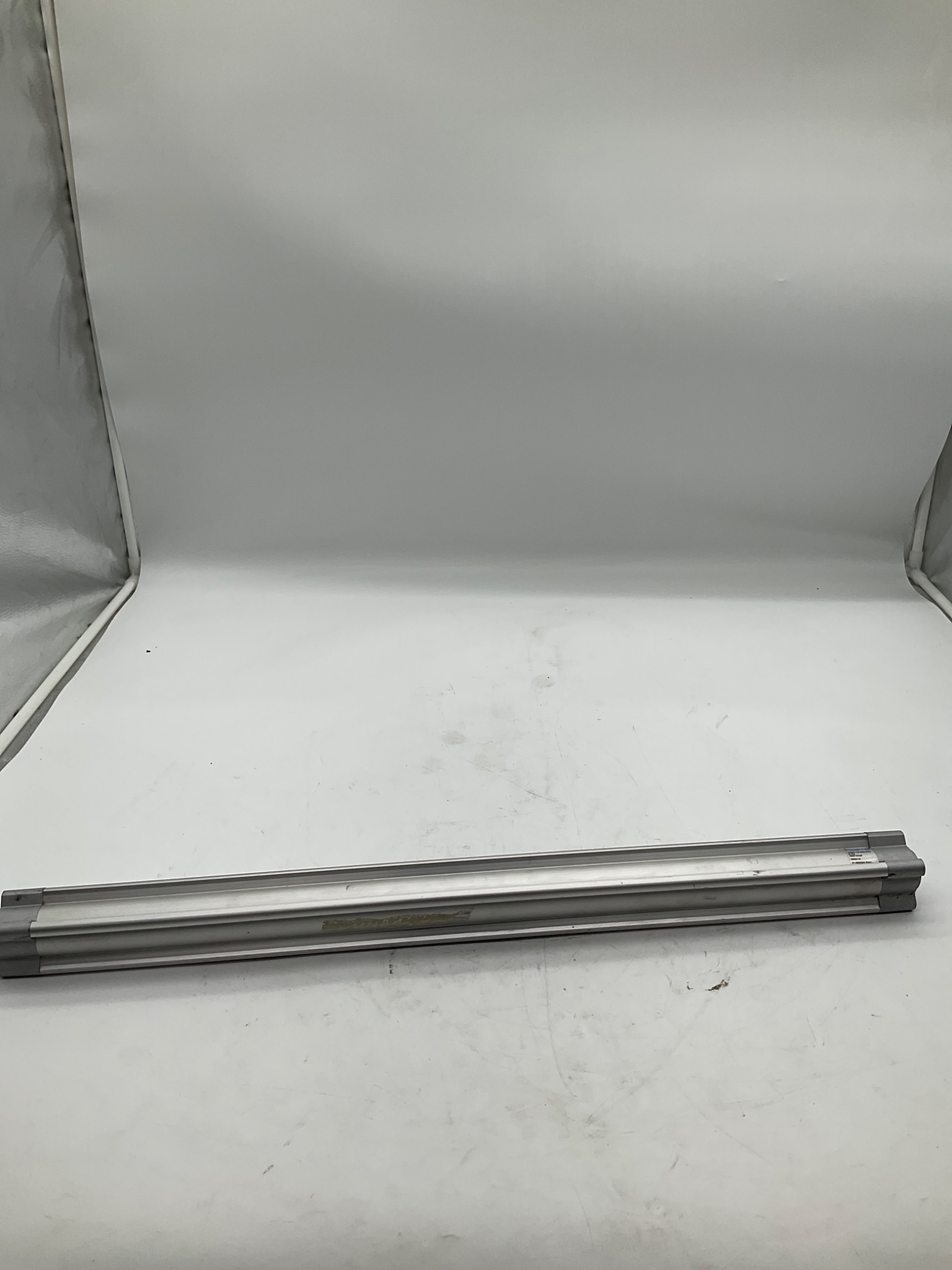 FESTO DSBC-32-560-PPV-A-N3 ISO Pneumatic Cylinder USED 2