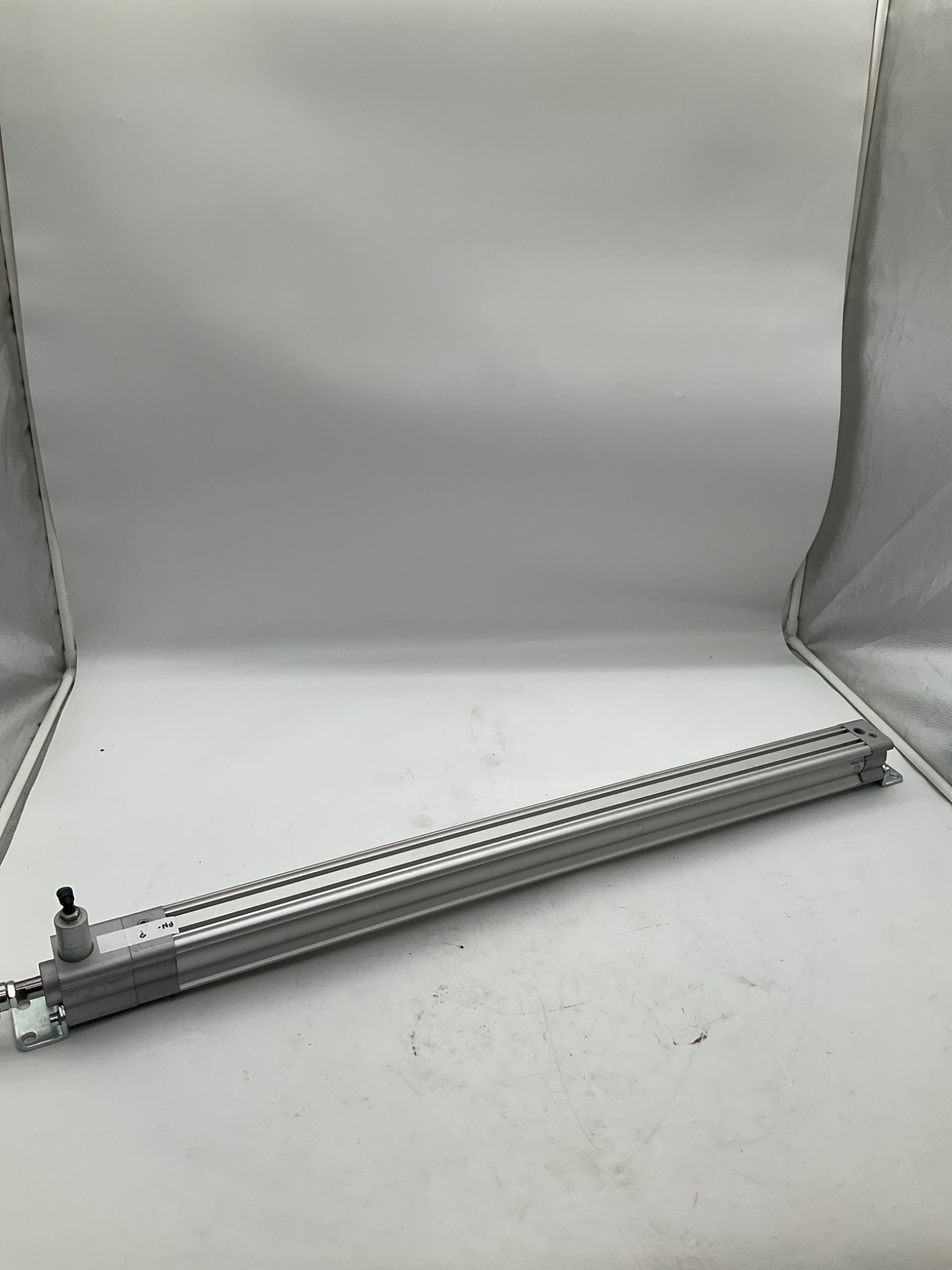 FESTO DSBC-40-700-C-PPVA ISO Pneumatic Cylinder USED 0