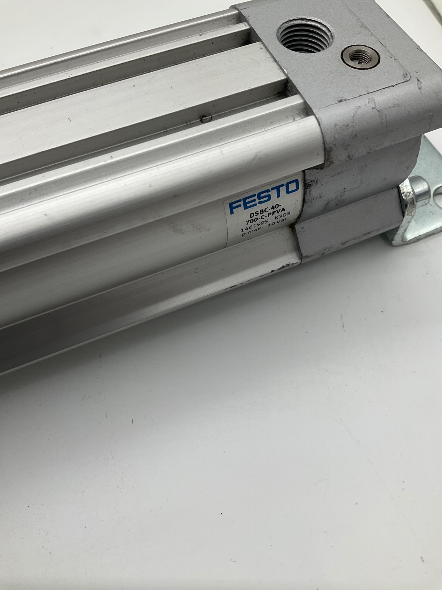 FESTO DSBC-40-700-C-PPVA ISO Pneumatic Cylinder USED 1