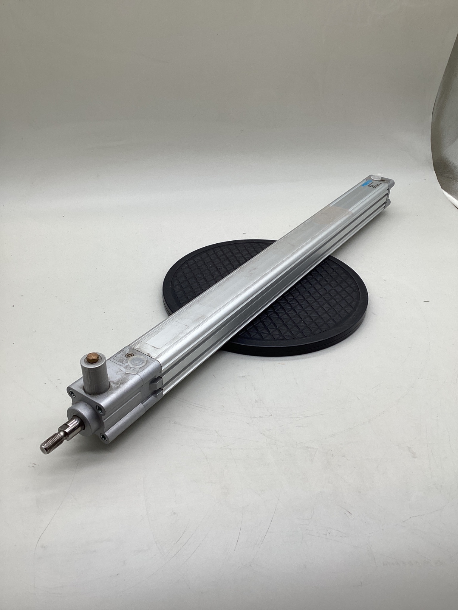 FESTO DNC-40-600-PPV-A-KP ISO Pneumatic Cylinder USED 2