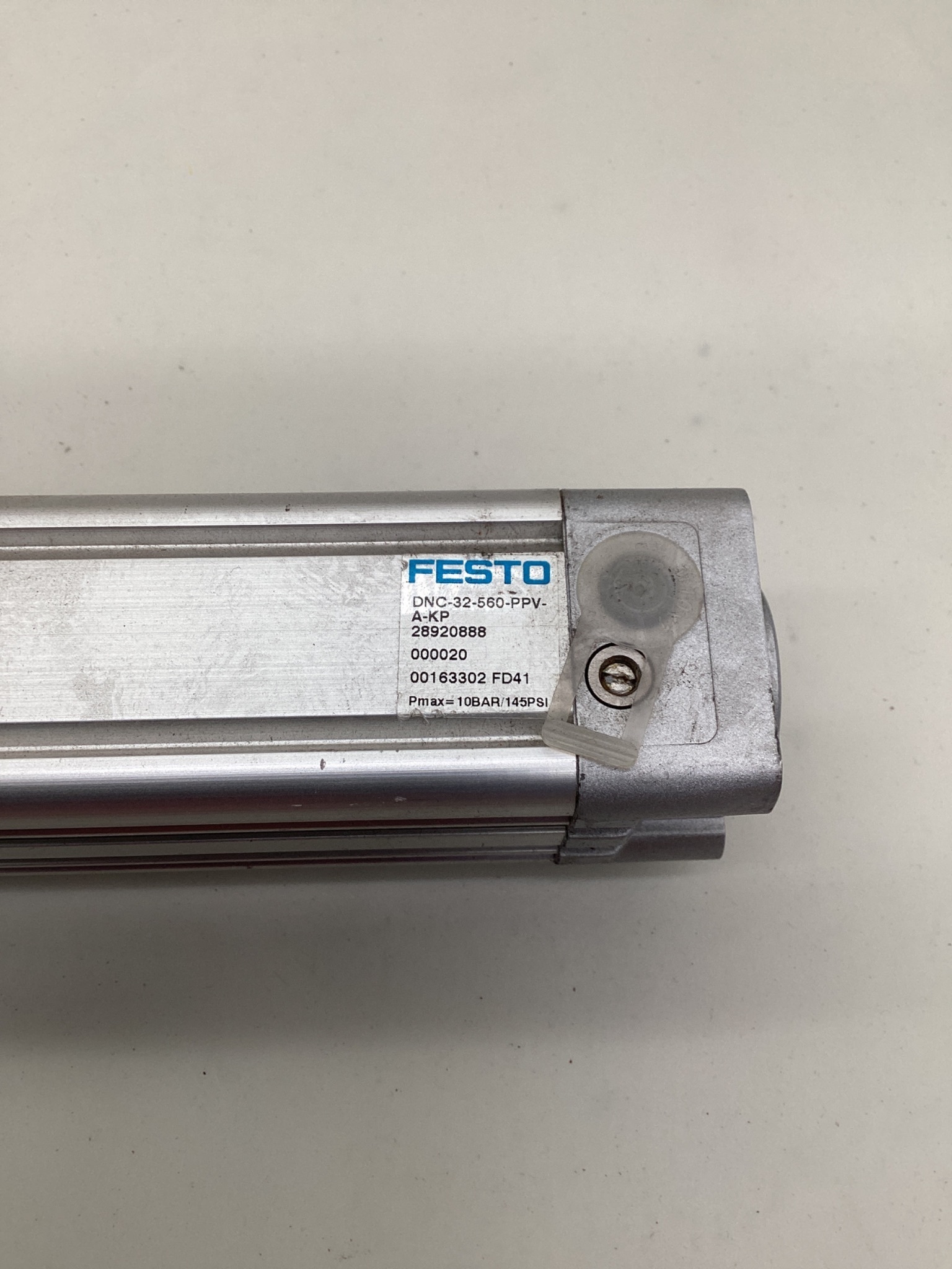 FESTO DNC-32-560-PPV-A-KP ISO Pneumatic Cylinder USED 1