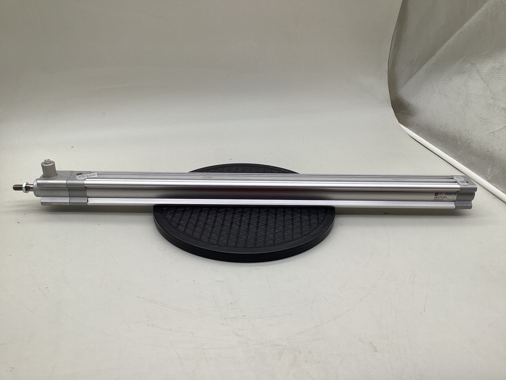 FESTO DSBC-32-560-C-PPVA ISO Pneumatic Cylinder USED 0