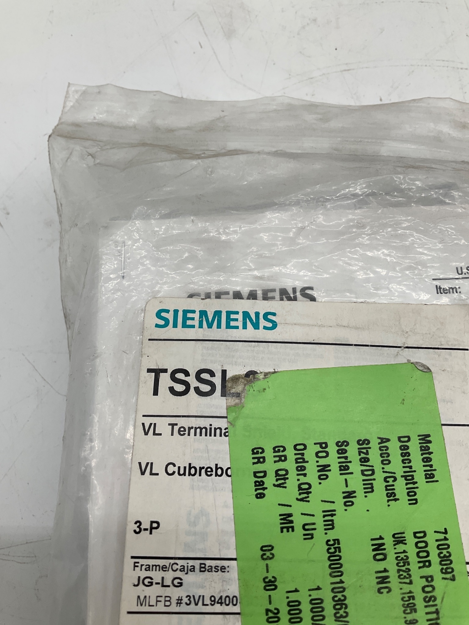 SIEMENS TSSL3 VL Terminal Shield 3-Pole (Lot of 2) NEW 1