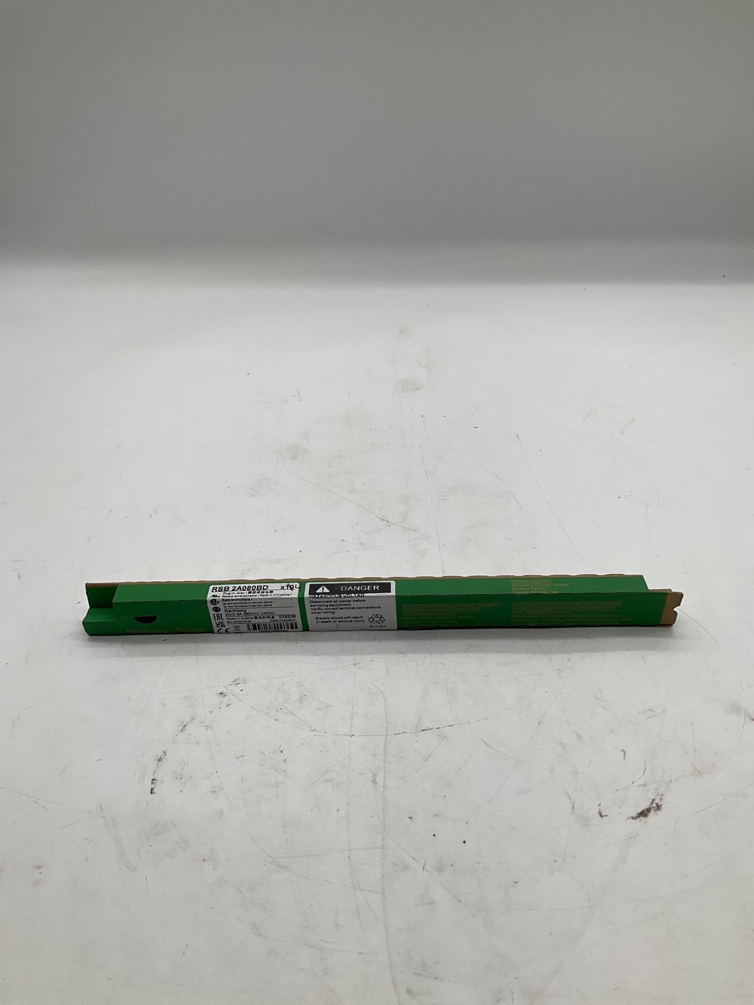 SCHNEIDER ELECTRIC RSB2A080BD Harmony Plug-In Relay (Lot of 4) NEW 0