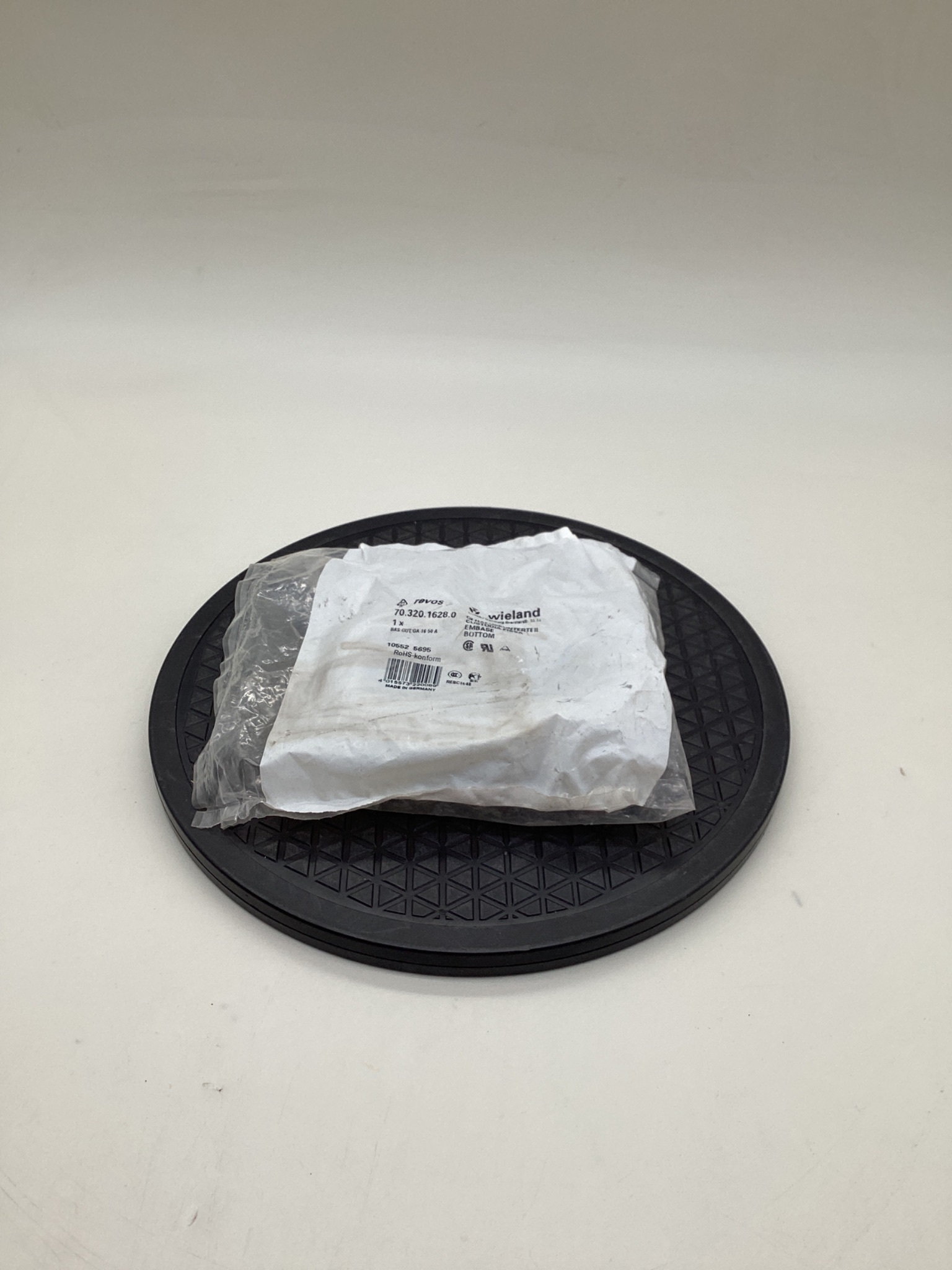 WIELAND 70.320.1628.0 Revos BAS GUT GA 16 50A Base Housing NEW 0