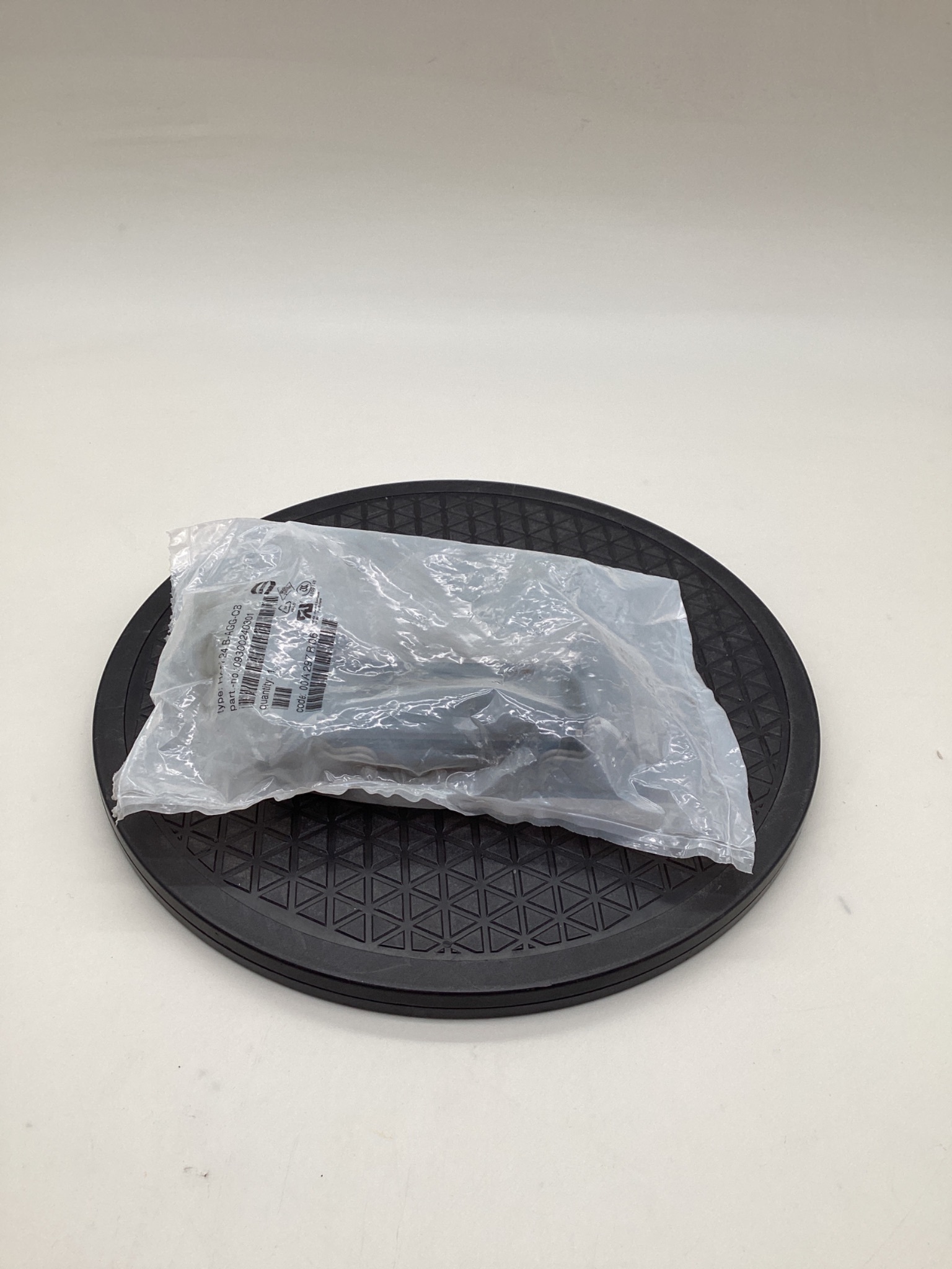 HARTING 09300240301 Han 24B-AGG-QB Surface Mount Housing NEW 0