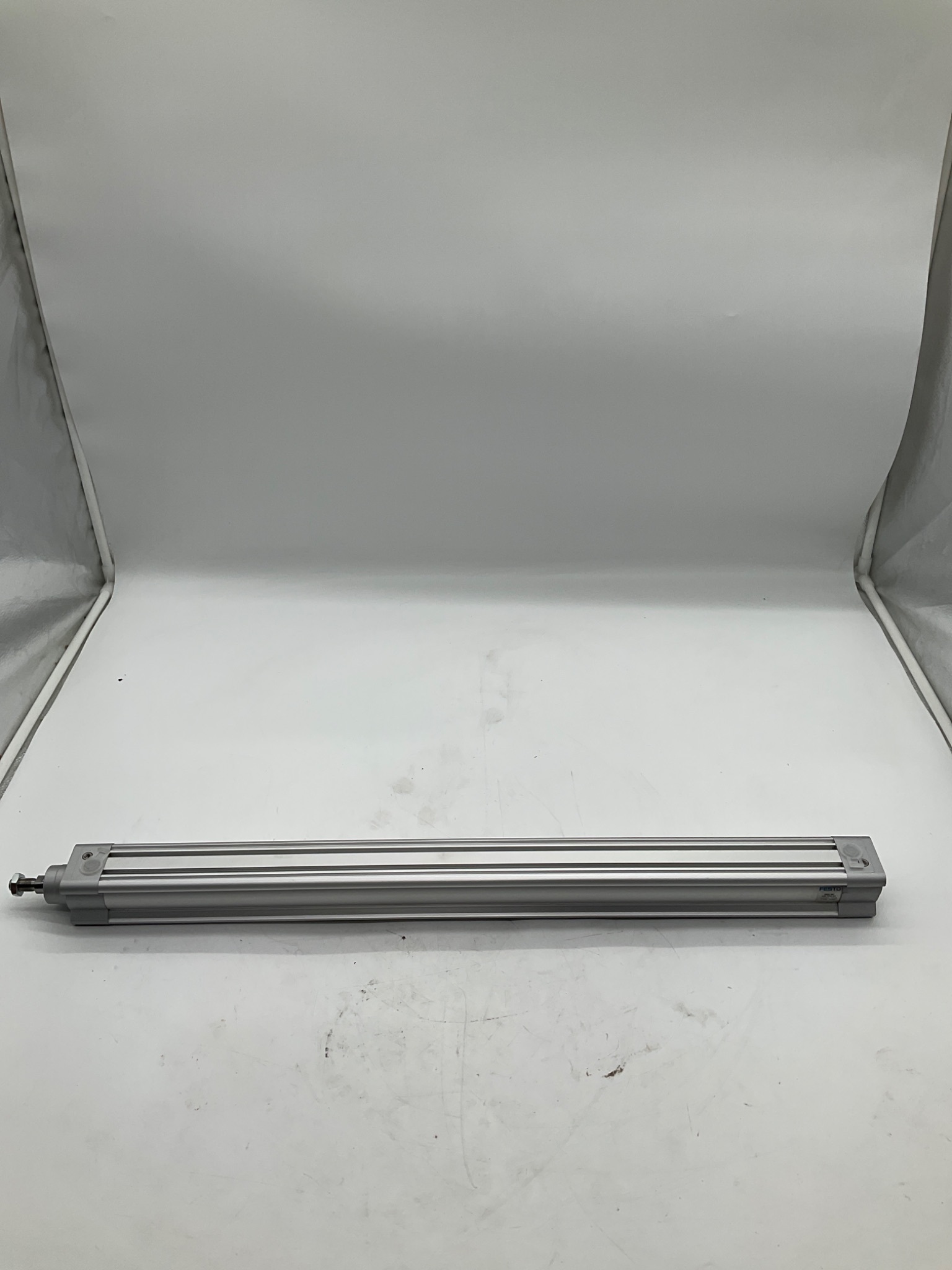 FESTO DSBC-40-600-PPVA-N3 ISO Pneumatic Cylinder USED 0