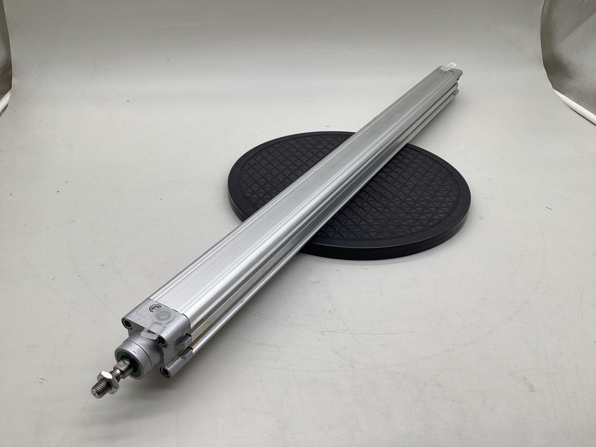 FESTO DNC-32-660-PPV-A ISO Pneumatic Cylinder USED 2