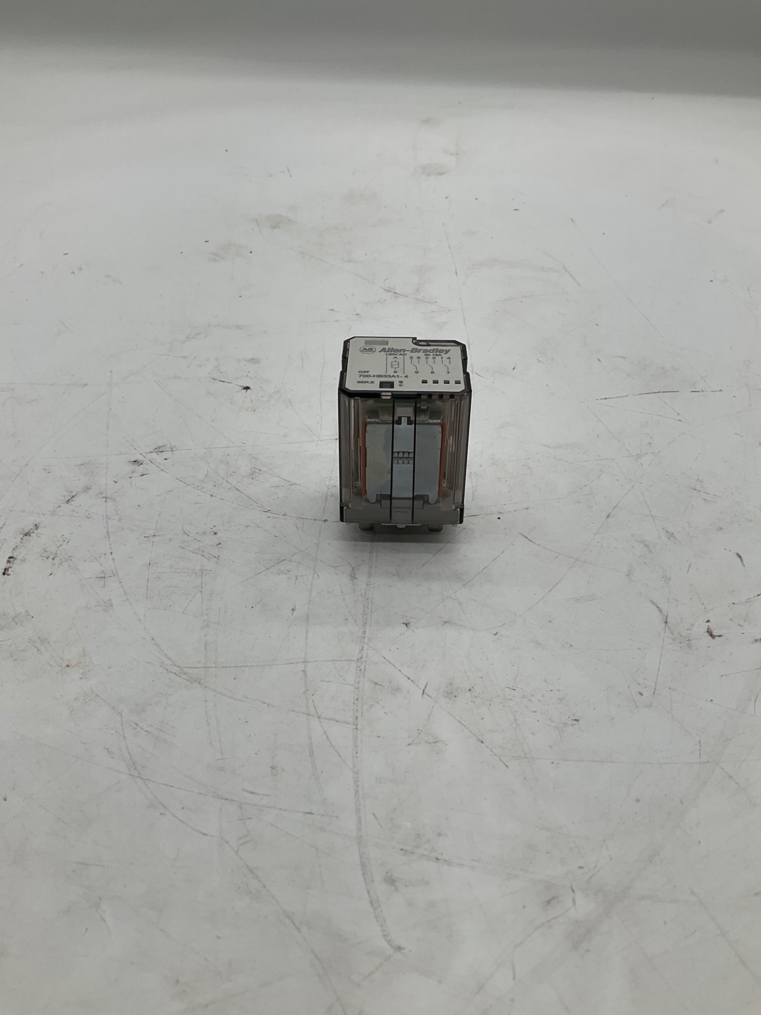 ALLEN-BRADLEY 700-HB33A1-4 General Purpose Relay 120VAC USED 1
