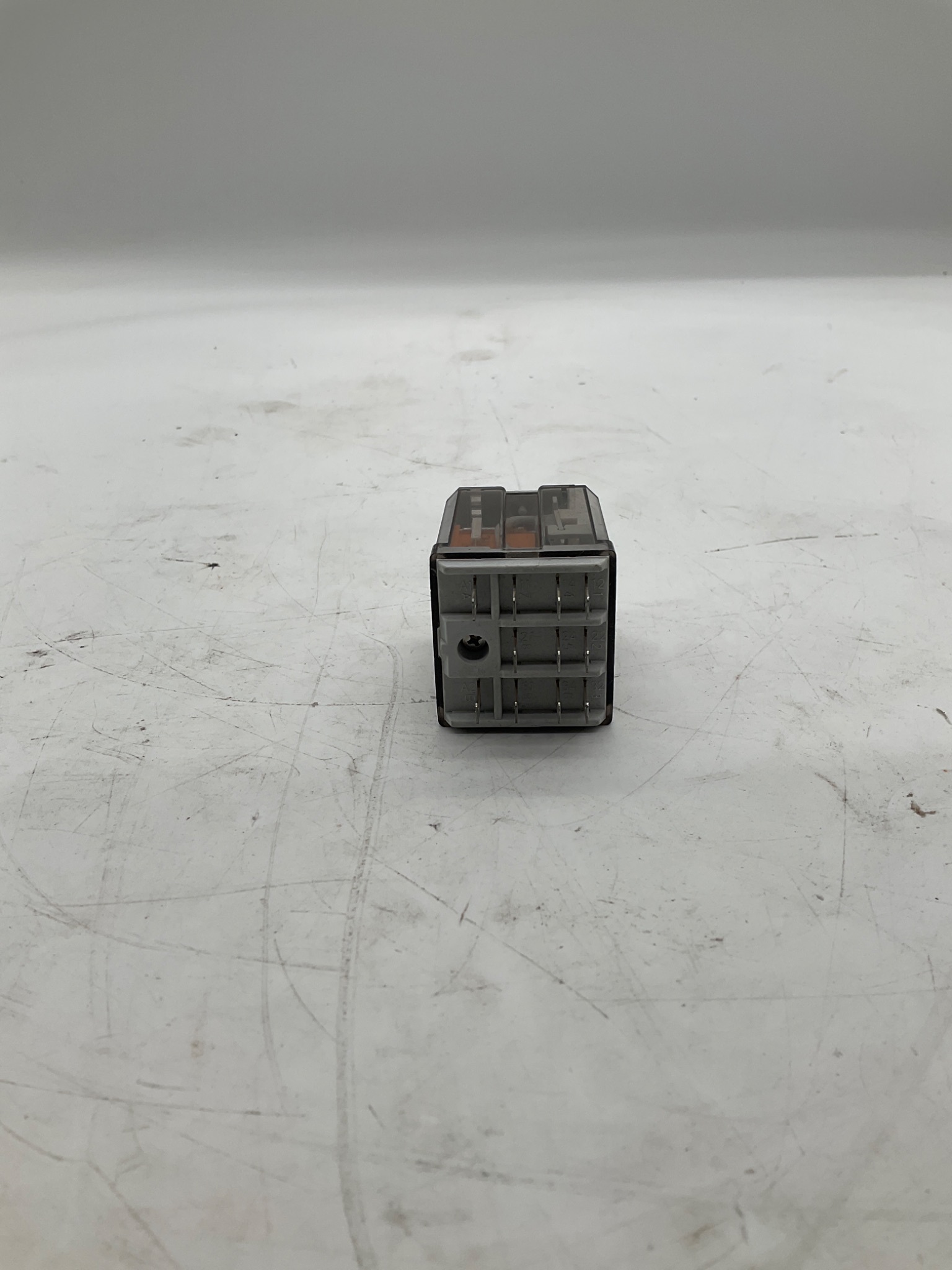 ALLEN-BRADLEY 700-HB33A1-4 General Purpose Relay 120VAC USED 2