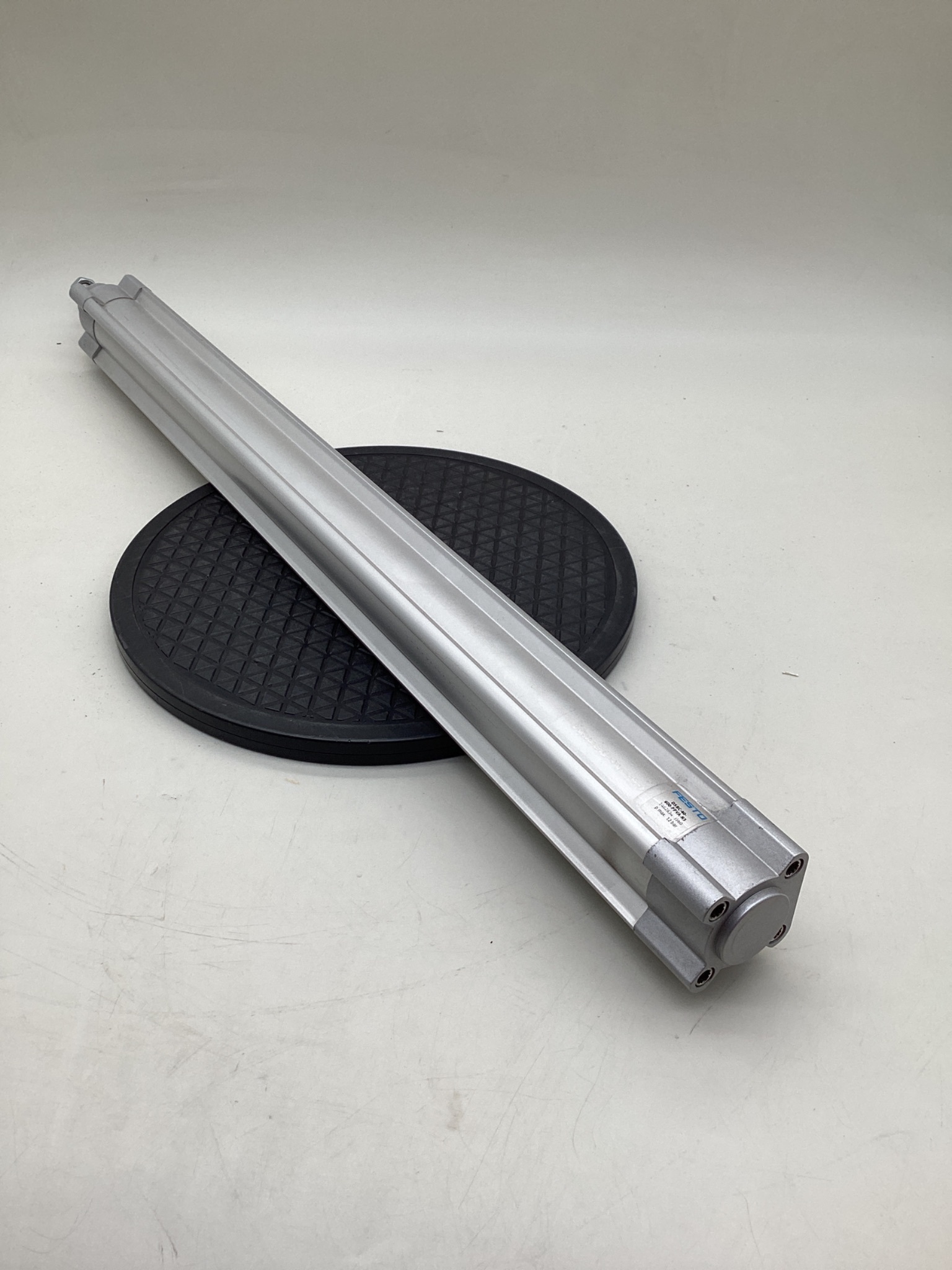 FESTO DSBC-40-600-PPVA-N3 ISO Pneumatic Cylinder USED 3