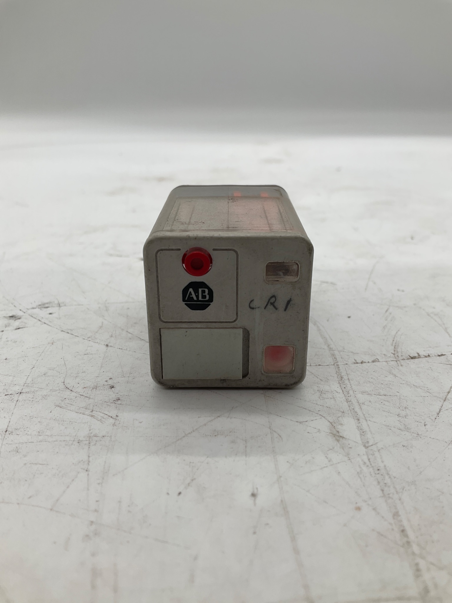 ALLEN-BRADLEY 700-HA33A1-1-4 General Purpose Relay 120VAC USED 2