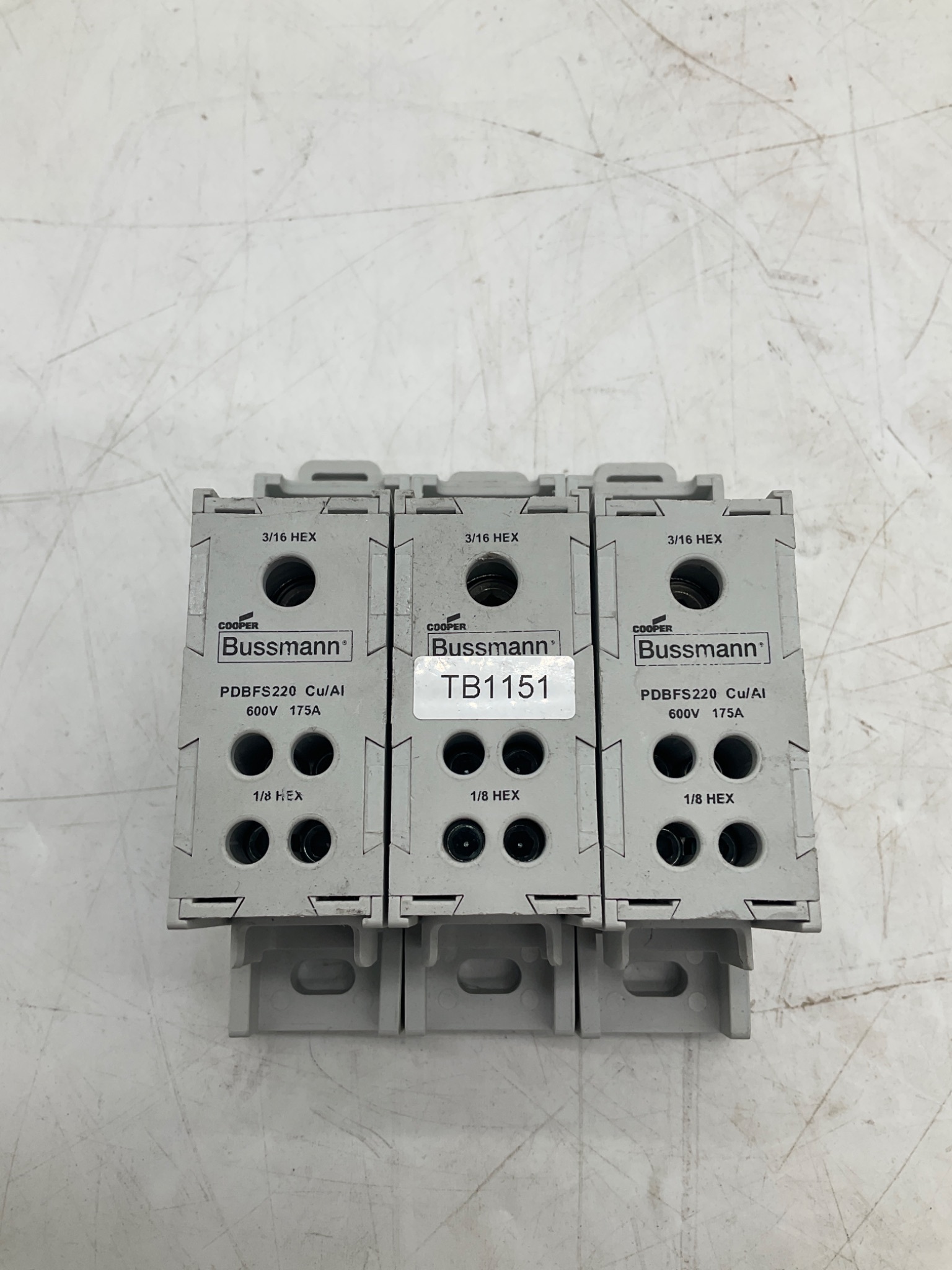 Bussmann PDBFS220 Power Distribution Block 600V 175A Cu/Al (LOT OF 3) USED 1