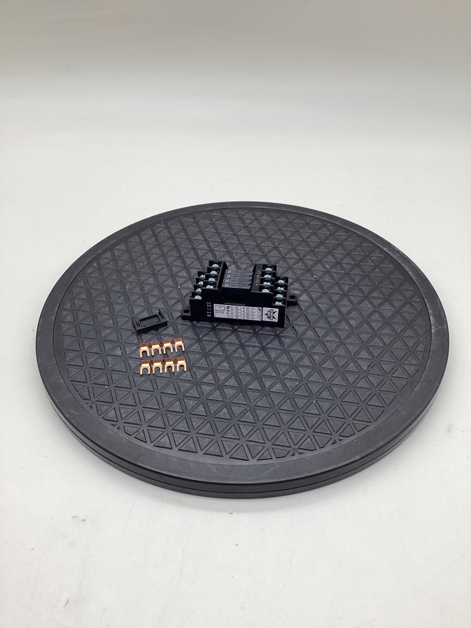 AUTOMATIONDIRECT RS4N-DE Relay Interface 24VDC NEW 2