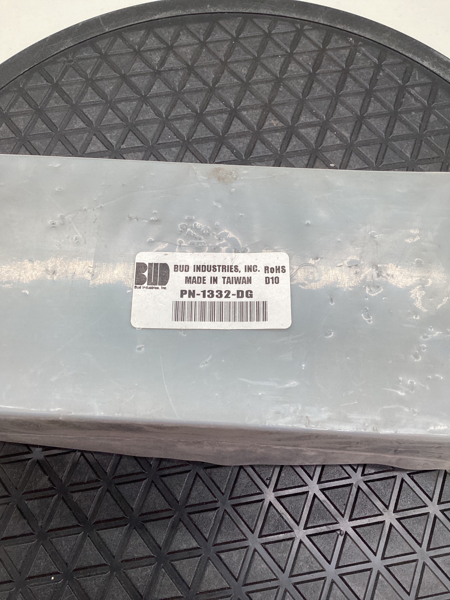 Bud Industries 1332-DG Die Cast Aluminum Enclosure NEW 1
