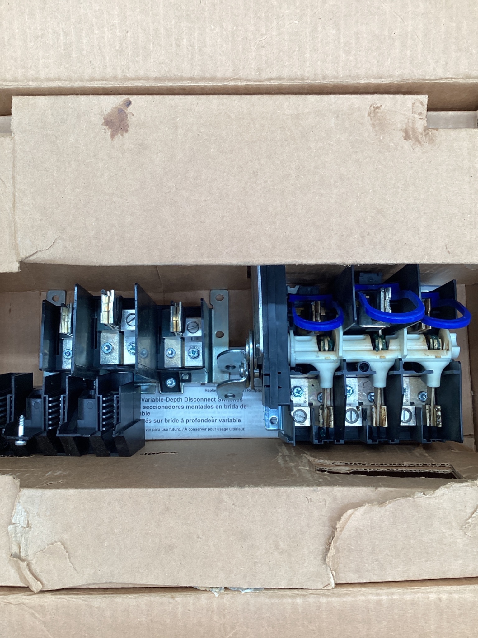 Schneider Electric 9422ATEF101 100A Fusible Disconnect Switch & Handle Mechanism NEW 3