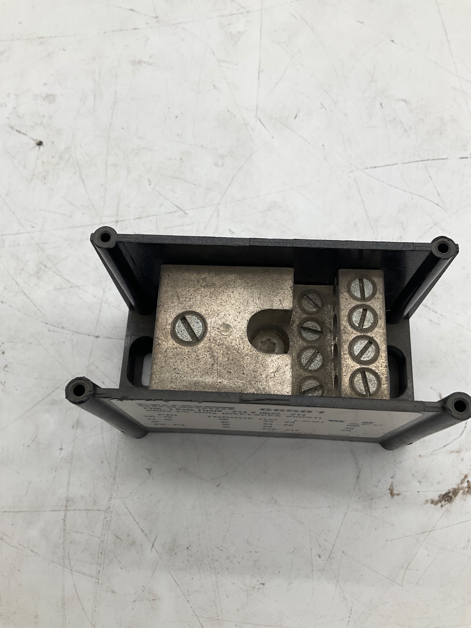 Ferraz Shawmut 66581 1-Pole 600V Power Distribution Block USED 1