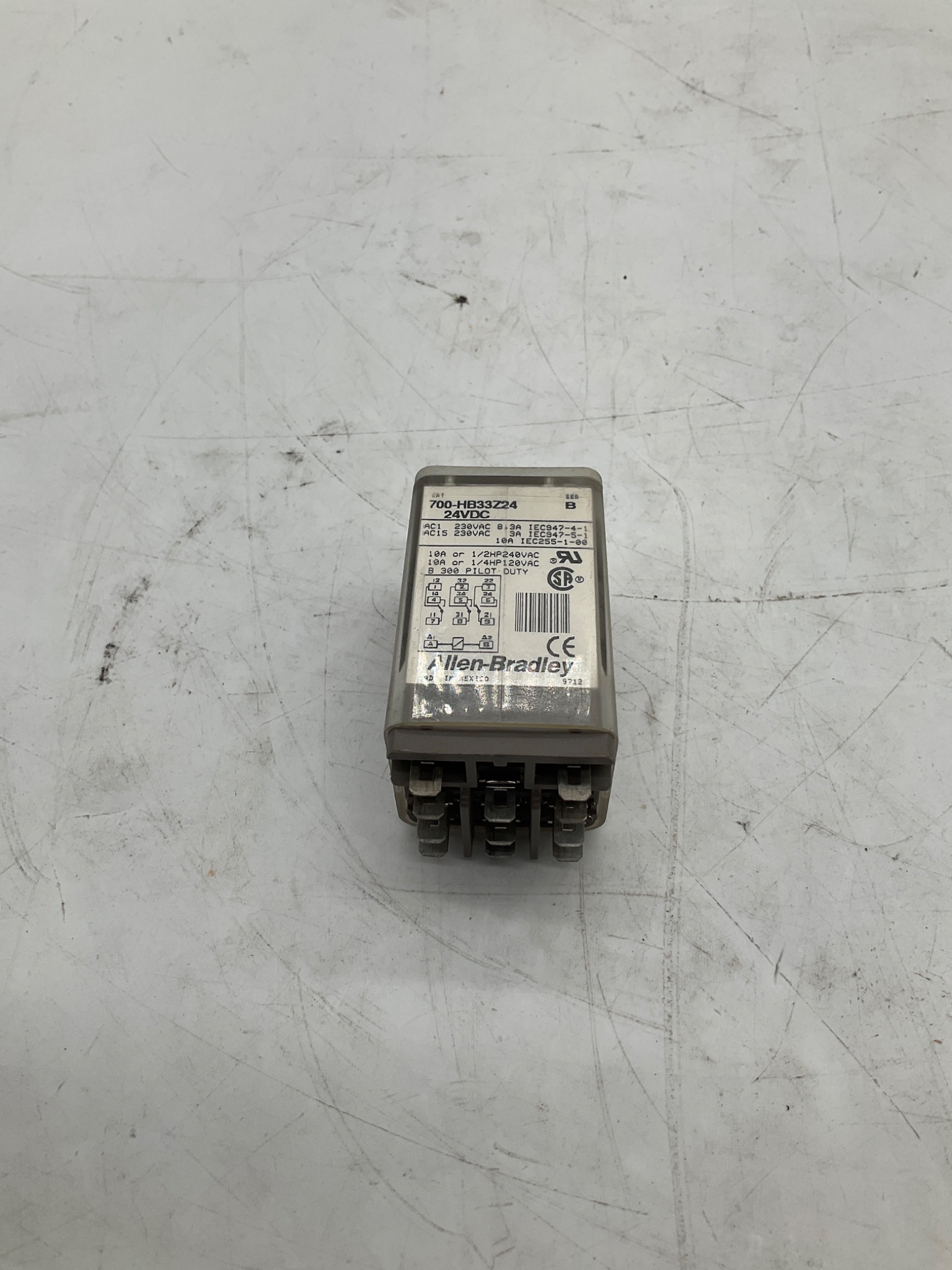 Allen-Bradley 700-HB33Z24 3PDT General Purpose Relay 24VDC USED 0