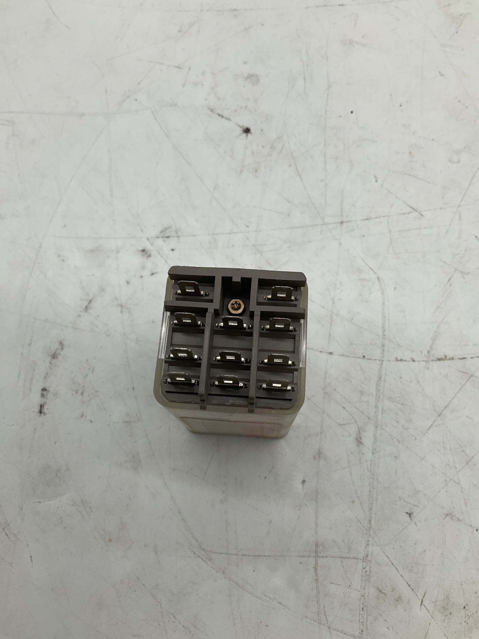 Allen-Bradley 700-HB33Z24 3PDT General Purpose Relay 24VDC USED 3