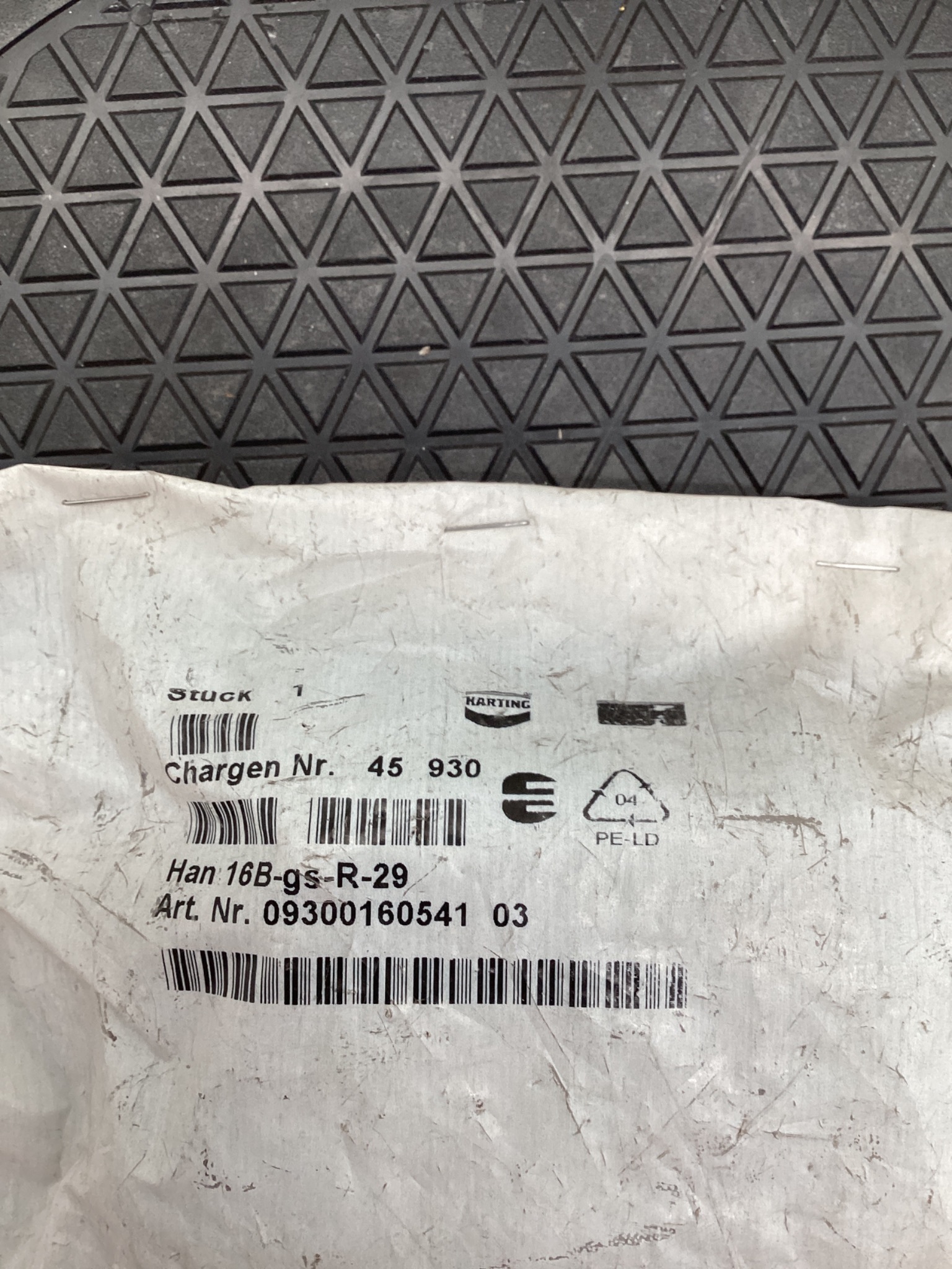 HARTING 09300160541 Han 16B Connector Hood NEW 1