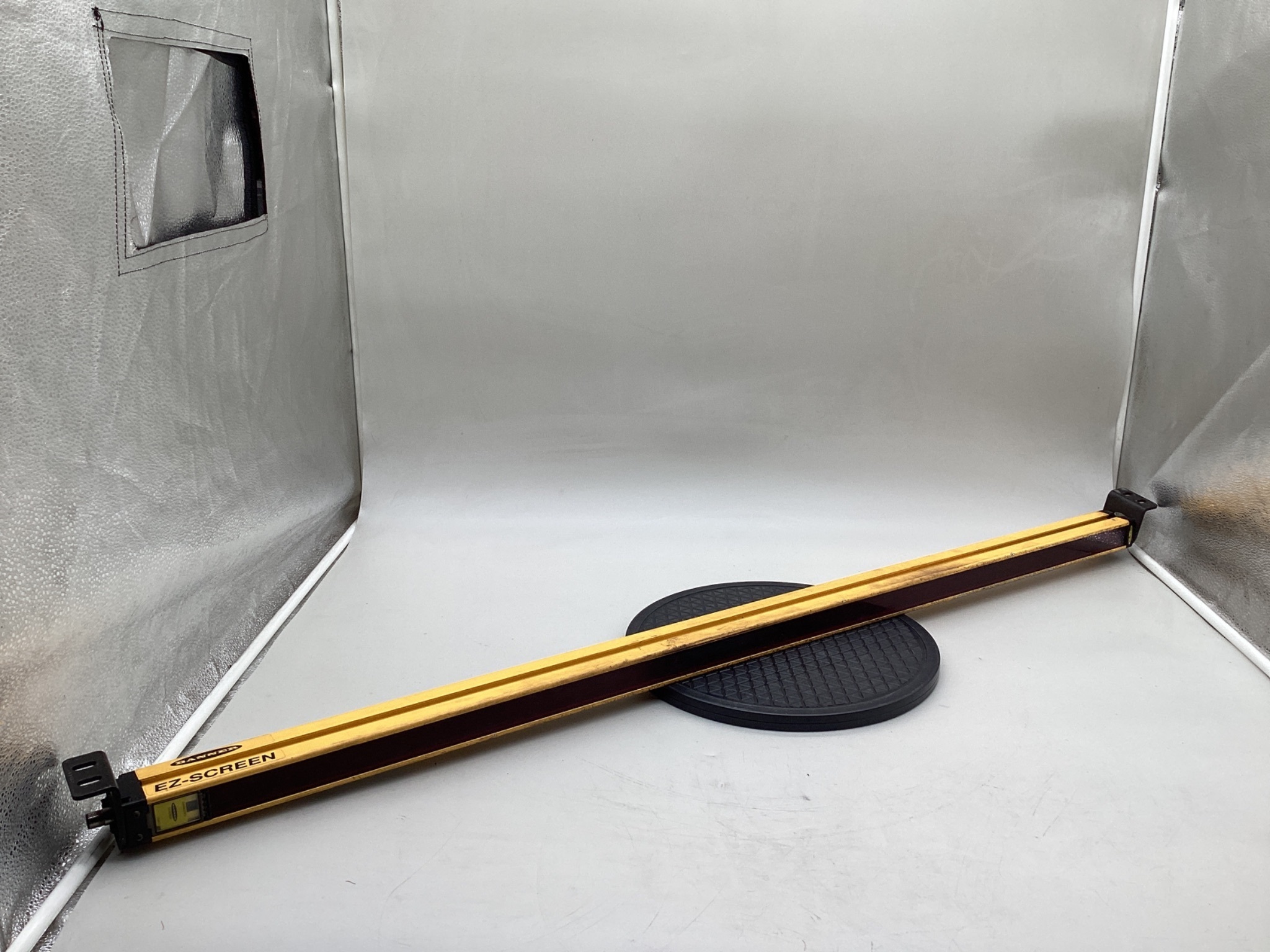 Banner SLSE30-1050Q8 EZ-SCREEN LS 1050mm Safety Light Curtain Emitter USED 3