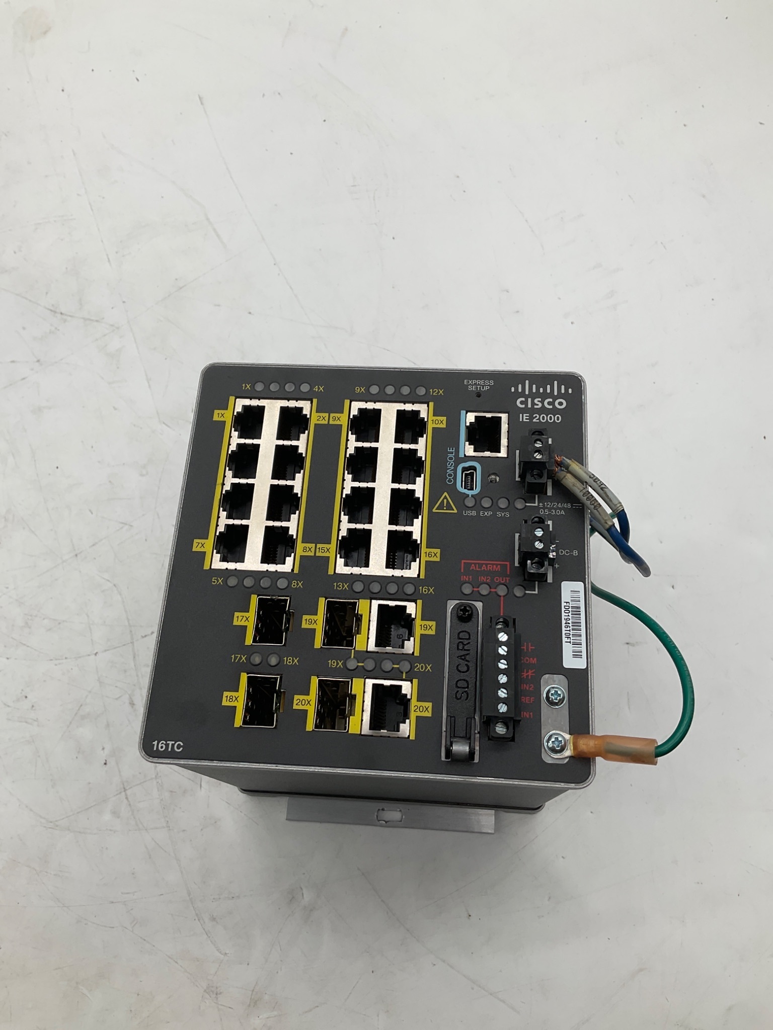 Cisco IE-2000-16TC-B V01 Industrial Ethernet Switch 16-Port USED 2