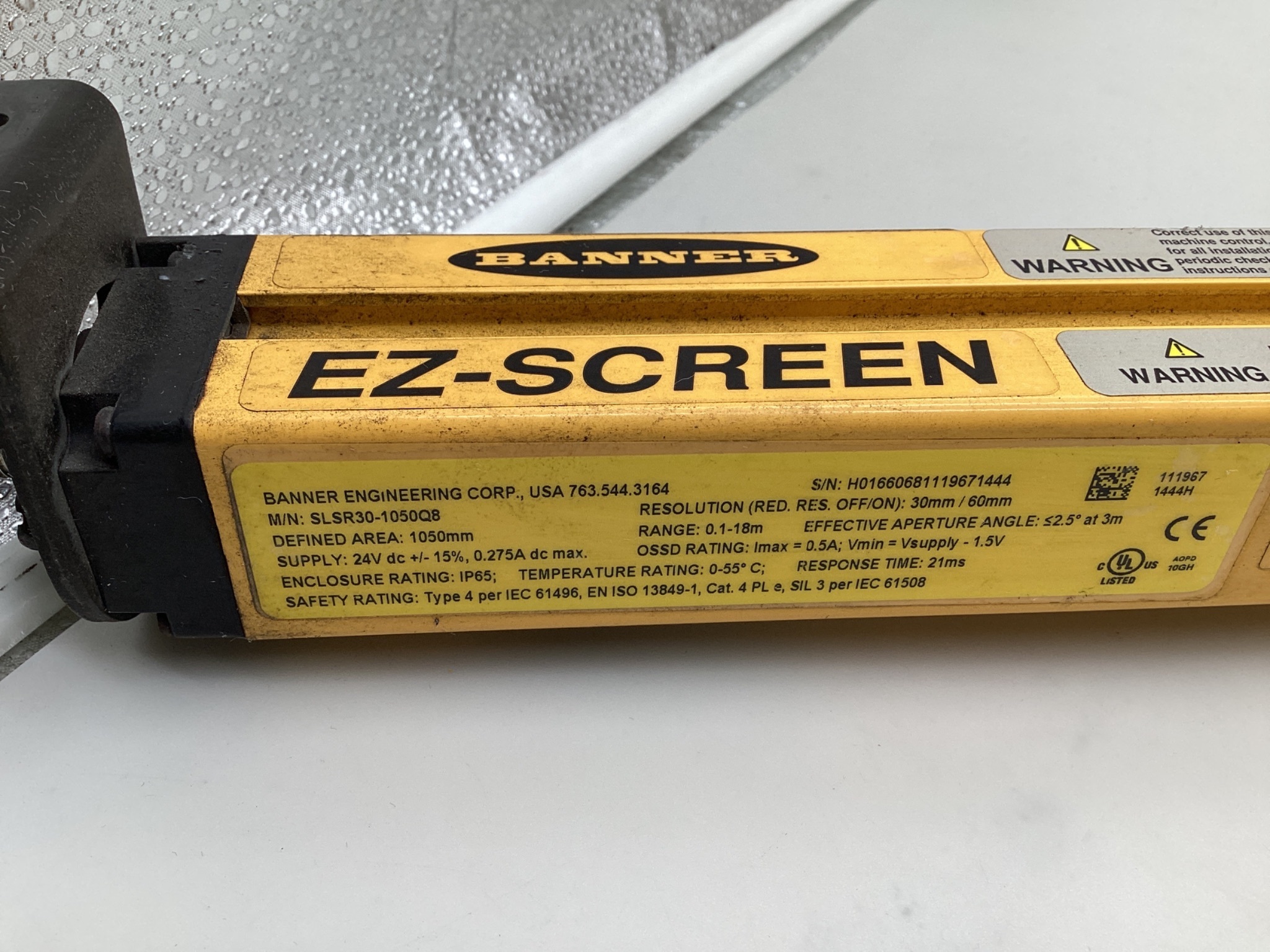 Banner SLSR30-1050Q8 EZ-SCREEN LS 1050mm Safety Light Curtain Receiver USED 1