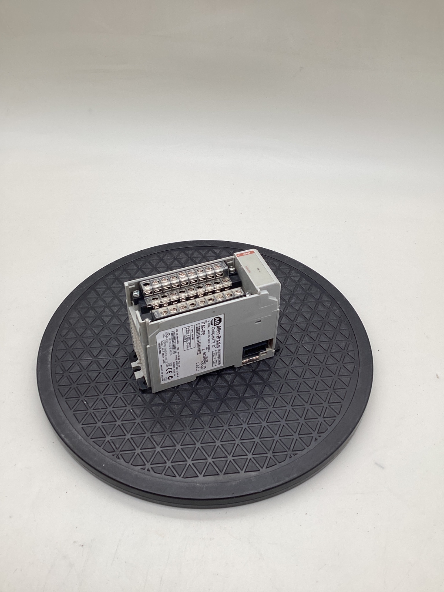 Allen-Bradley 1769-IF8 Compact I/O 8-Channel Analog Input Module USED 0