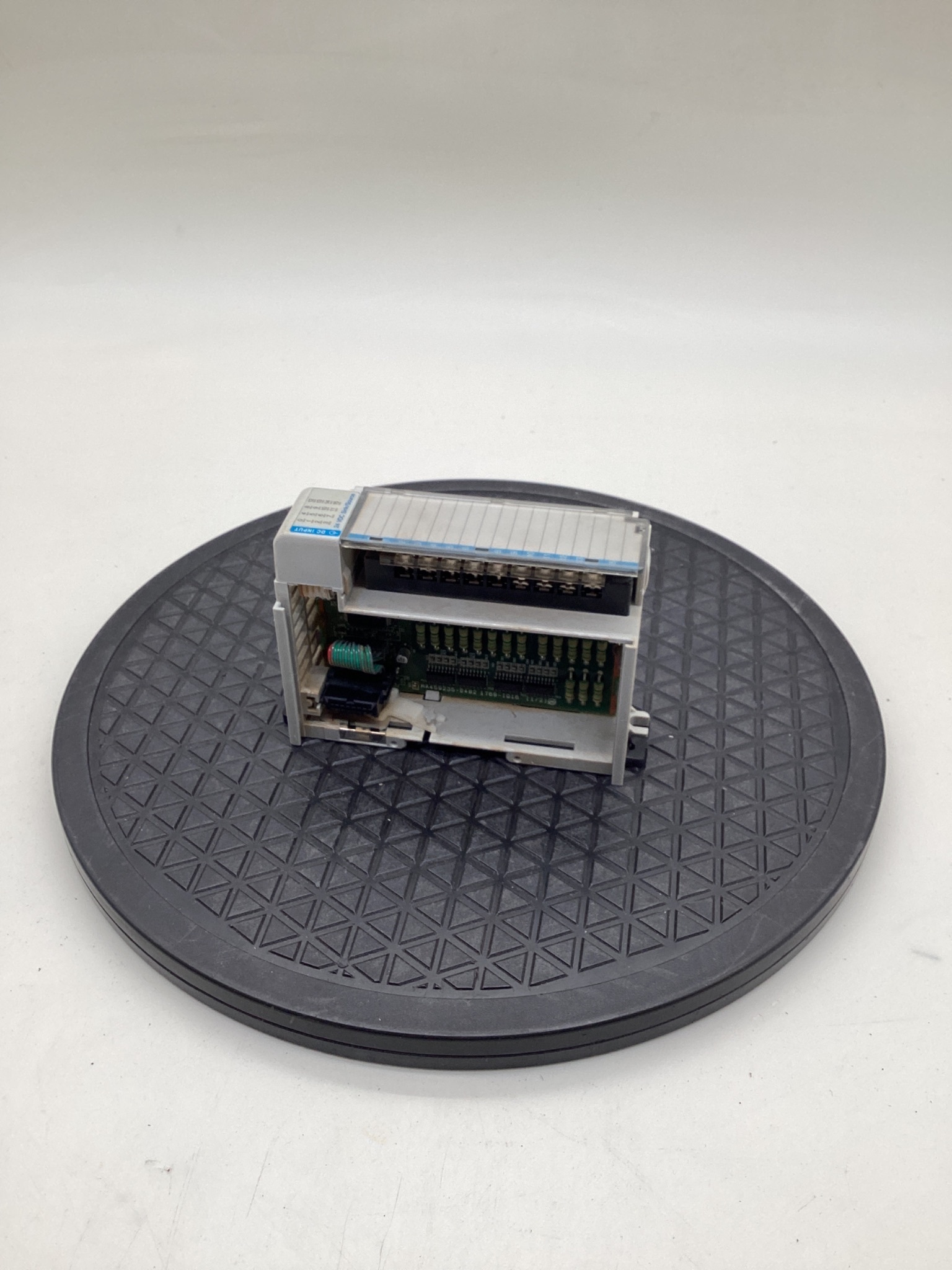 Allen-Bradley 1769-IQ16 Compact I/O 16-Point 24VDC Input Module USED 2