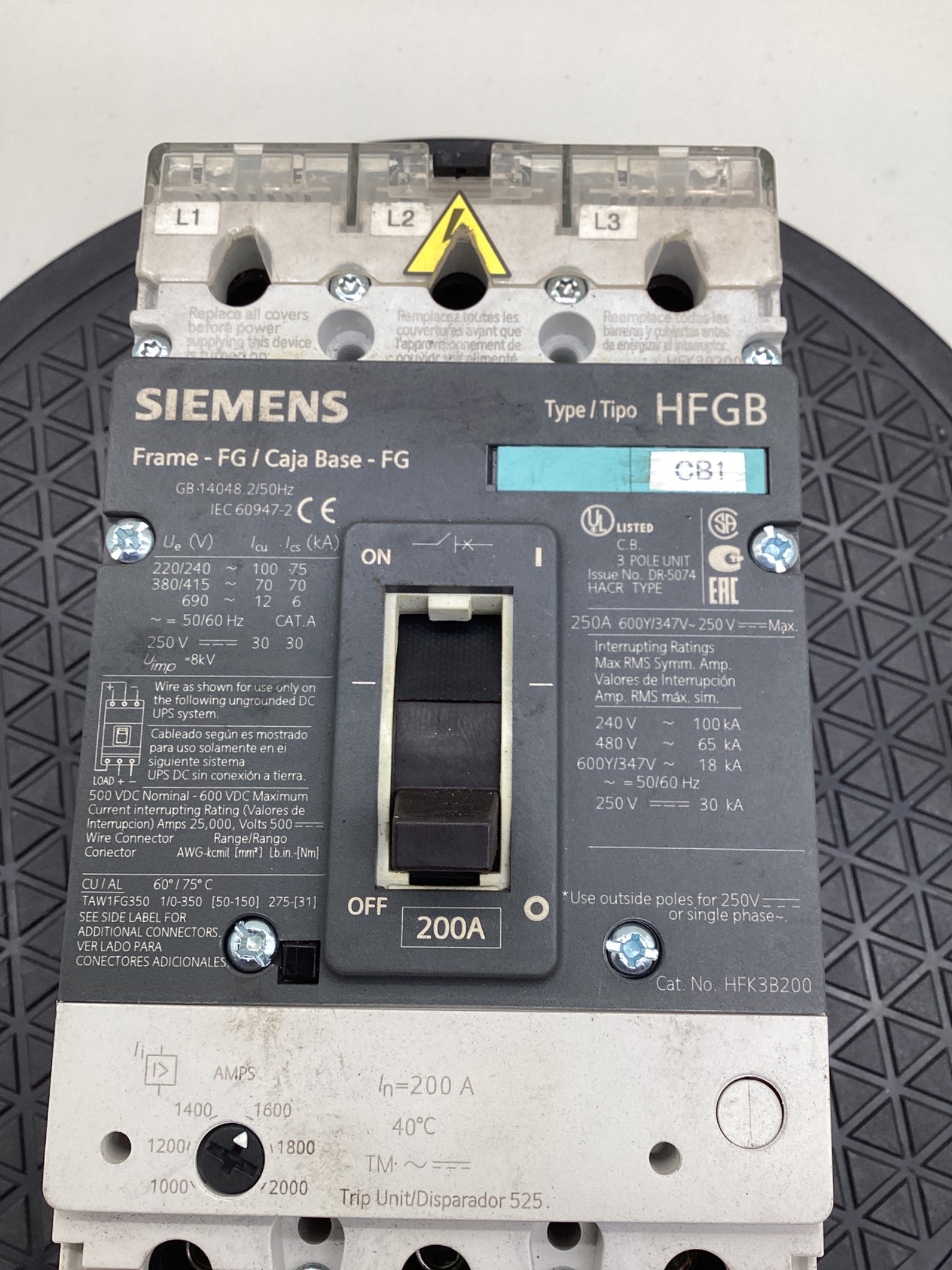 Siemens 3VL3520-2KN30-0AA0 HFK3B200 200A 3-Pole Circuit Breaker USED 1