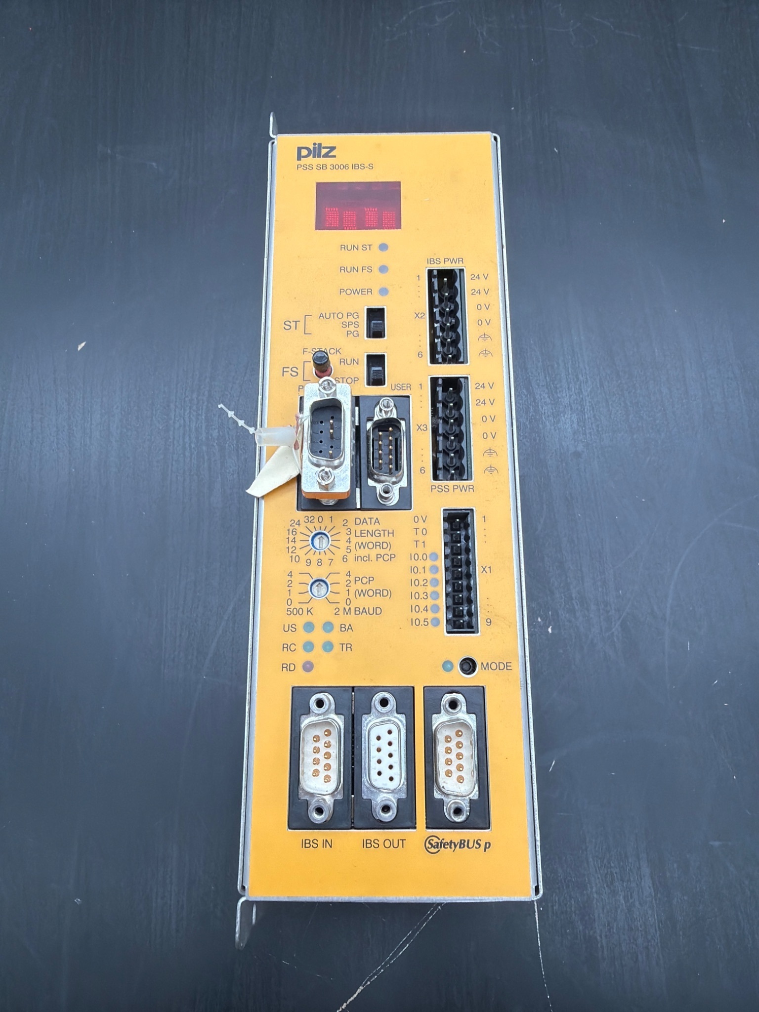 PILZ PSS SB 3006 IBS‑S SafetyBUS p System Coupler 301450 USED 5