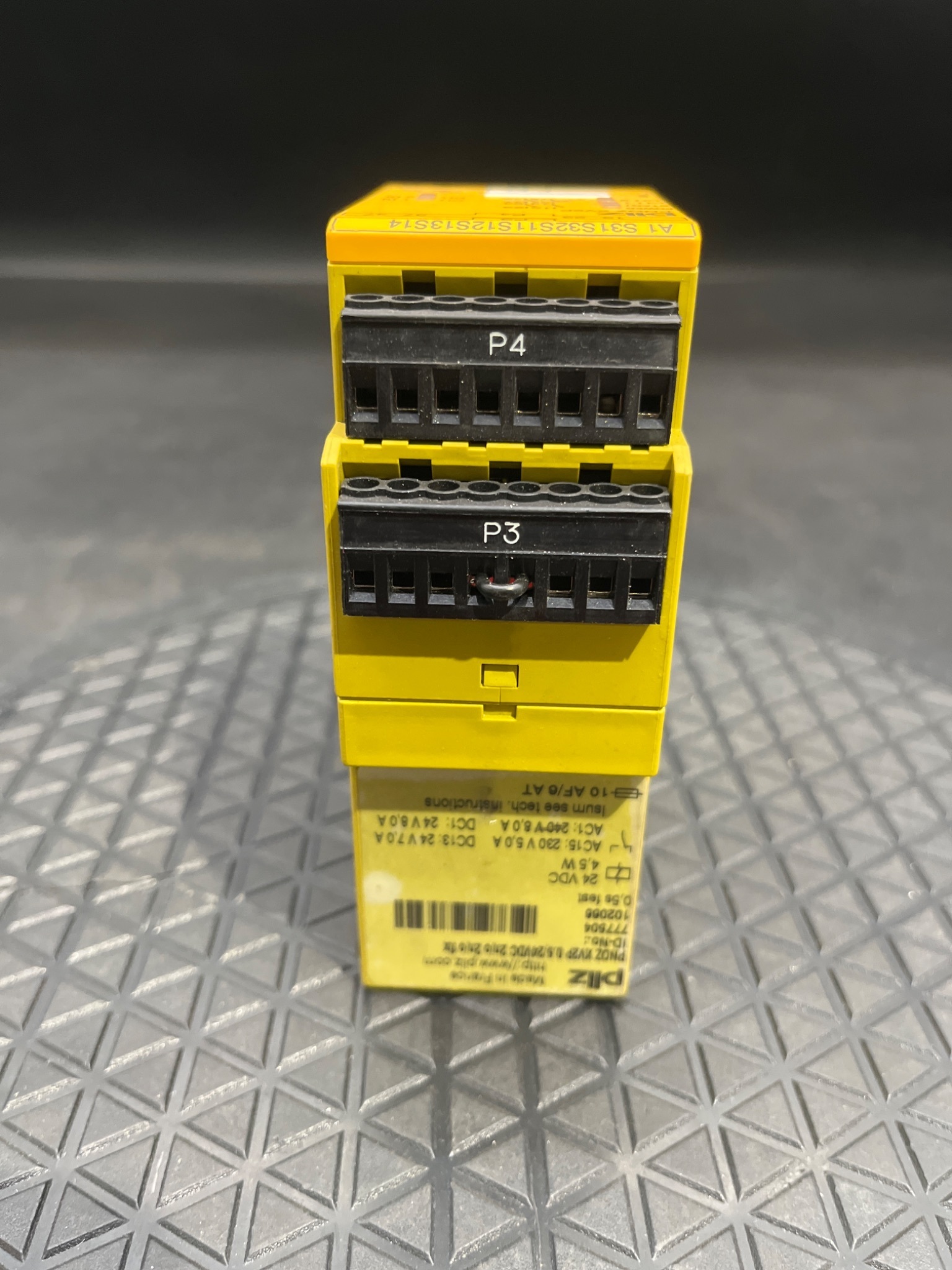 Pilz PNOZ X V2P 0.5/24VDC Safety Relay 2N/O 777504 USED 1