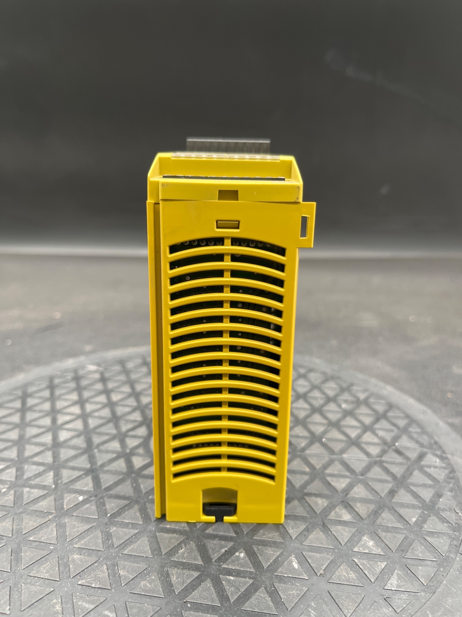 PILZ PNOZ mc1p Safety Controller 773700 USED 2