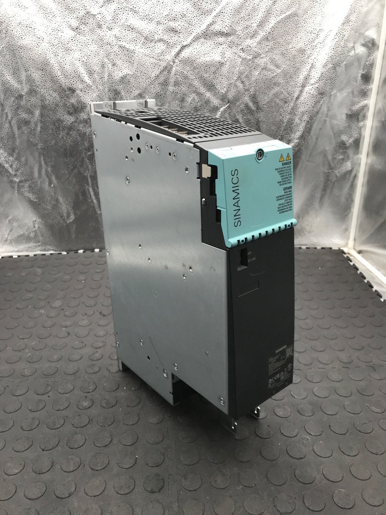 SIEMENS 6SL3120‑2TE21‑8AC0 SINAMICS Double Motor Module USED 3