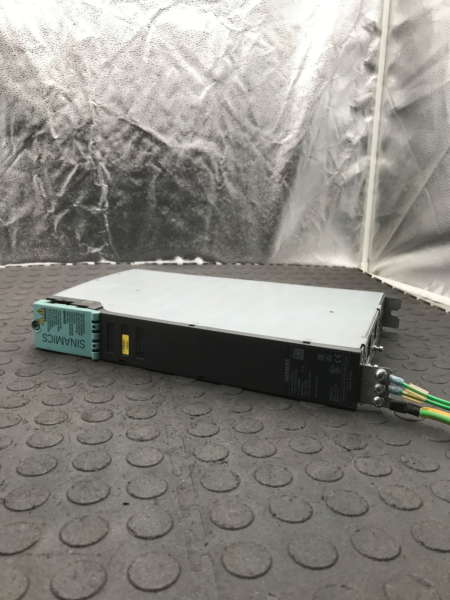 SIEMENS 6SL3120‑2TE13‑0AA4 SINAMICS Double Motor Module USED 2