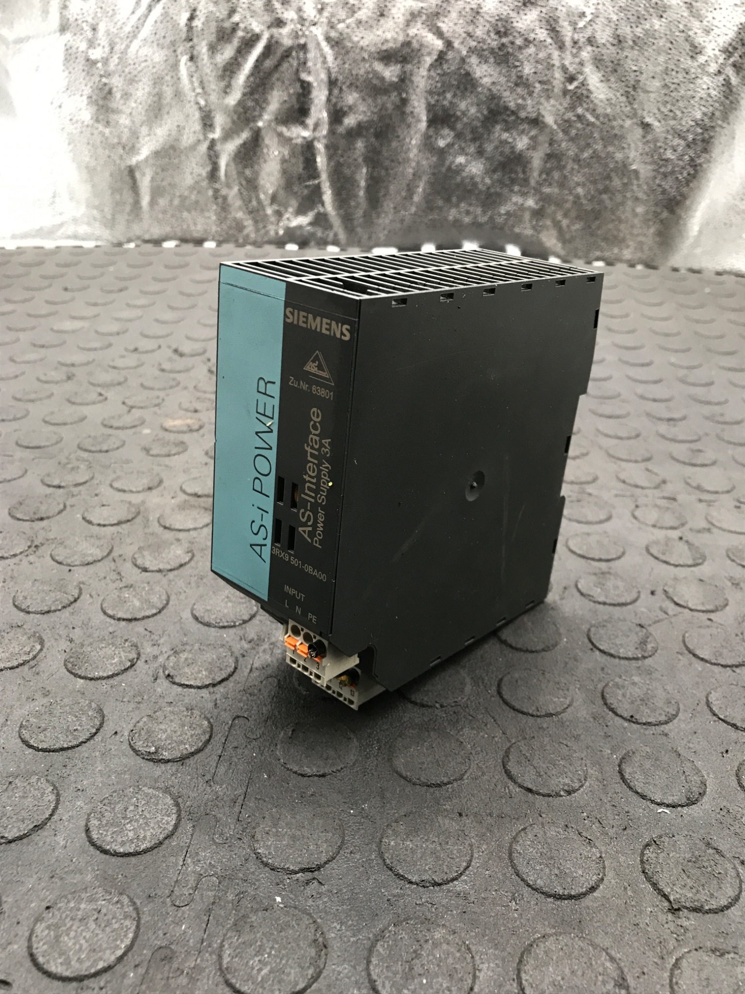 SIEMENS 3RX9501‑0BA00 AS‑i Power Supply 3A USED 1