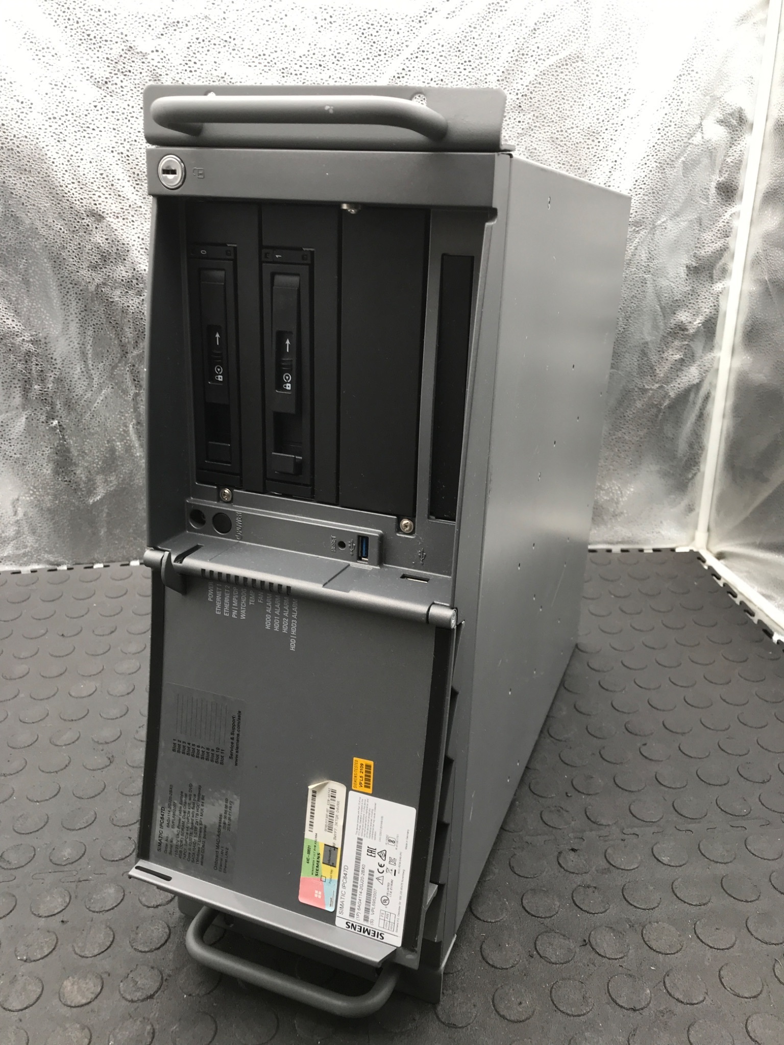 SIEMENS 6AG4114‑2GJ20‑2BX0 SIMATIC IPC847D Rack PC USED 3