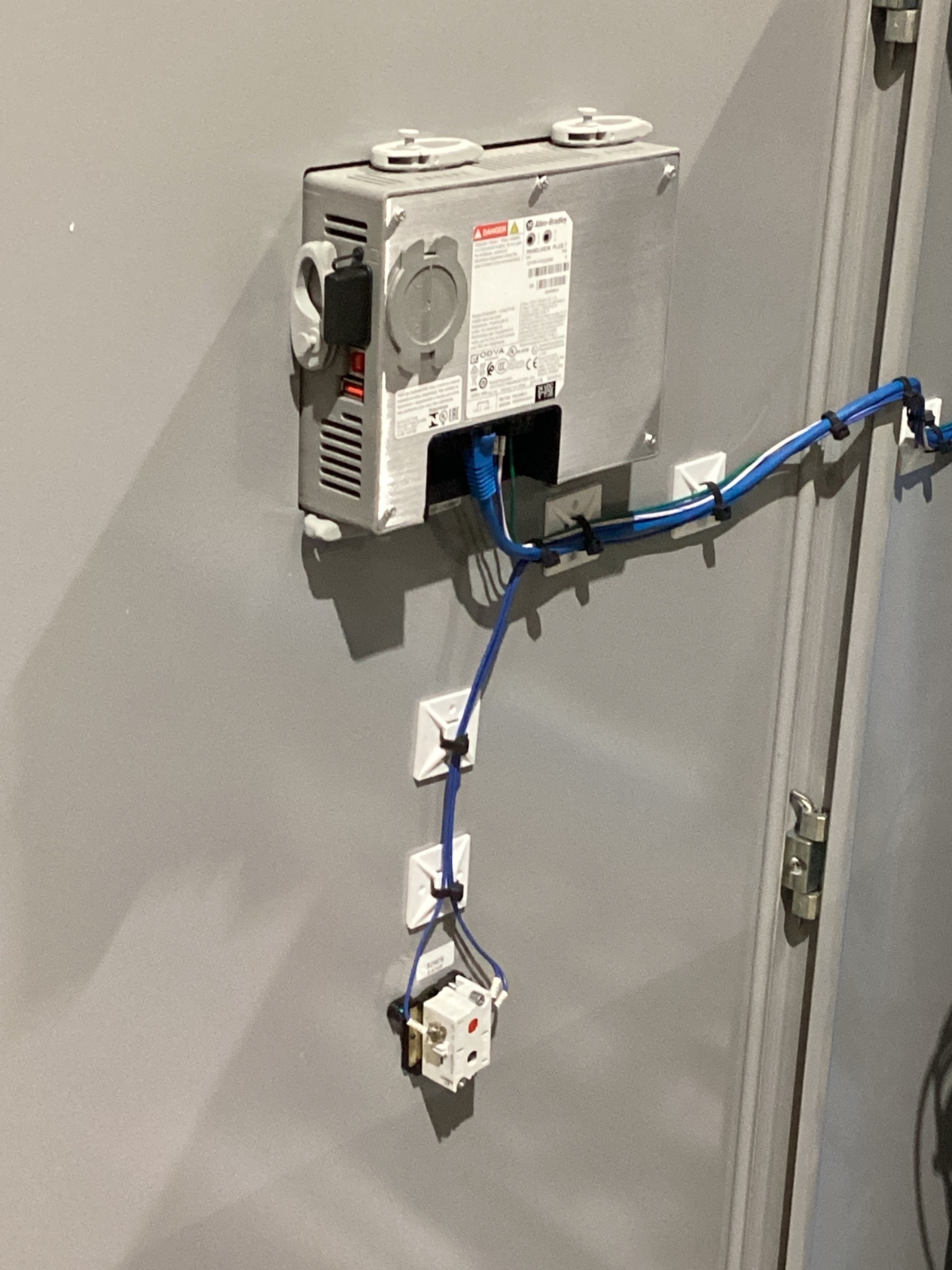 ENDISYS Dual-Tank Fluid Delivery System USED 9