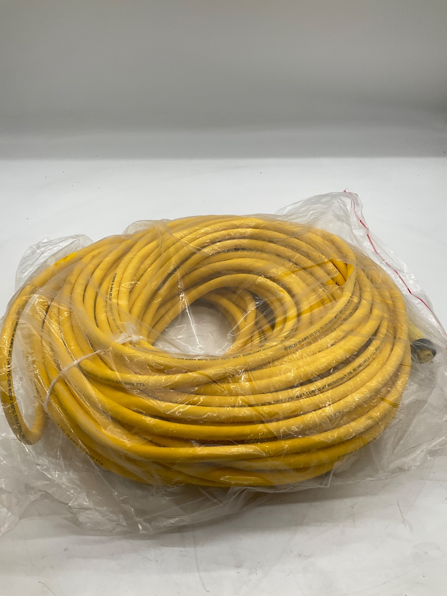 Woodhead 1300100500 Mini-Change 3-Pole Male/Female 46M Cordset NEW 2