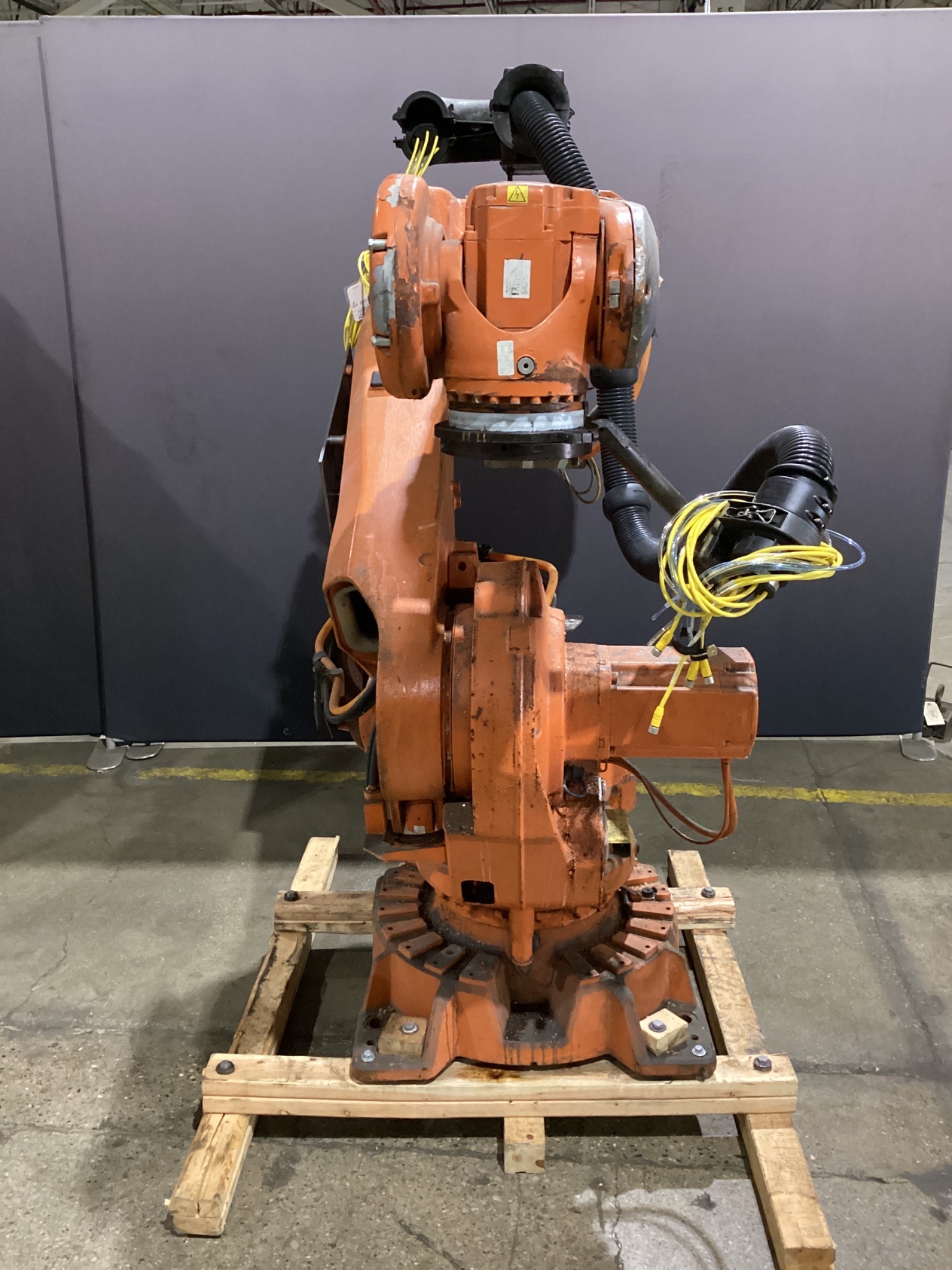 ABB IRB 6640-130/3.20 M2004 130kg 3.2m 6-Axis Robot Arm USED 1