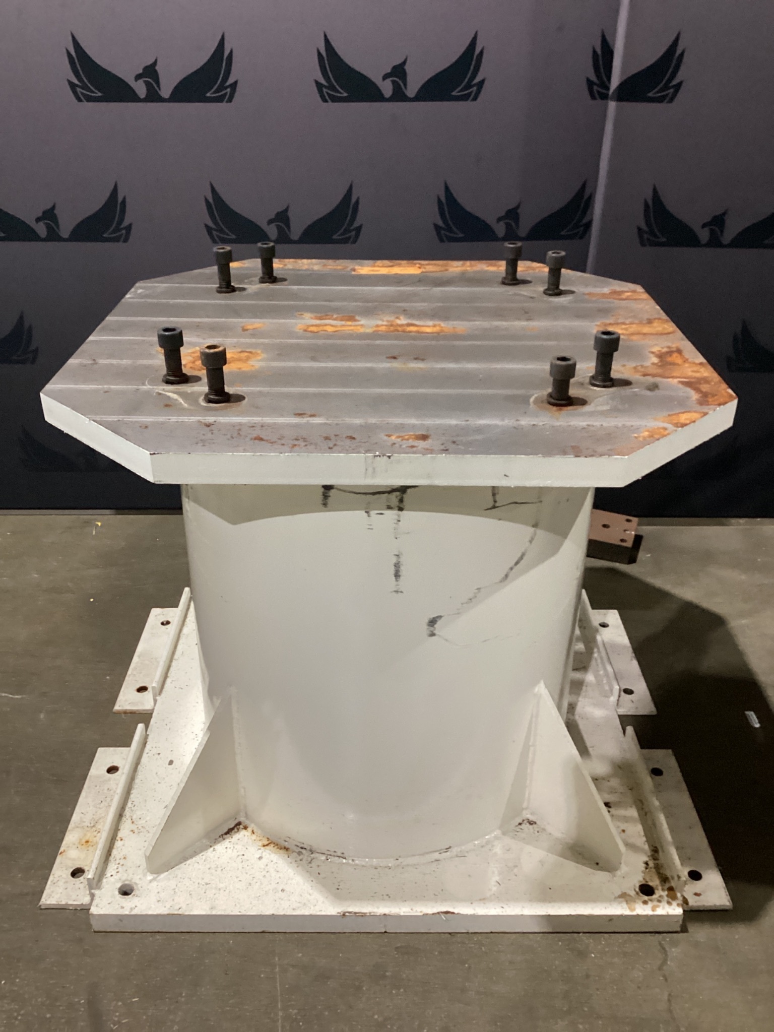 Robot Mounting Pedestal USED 0