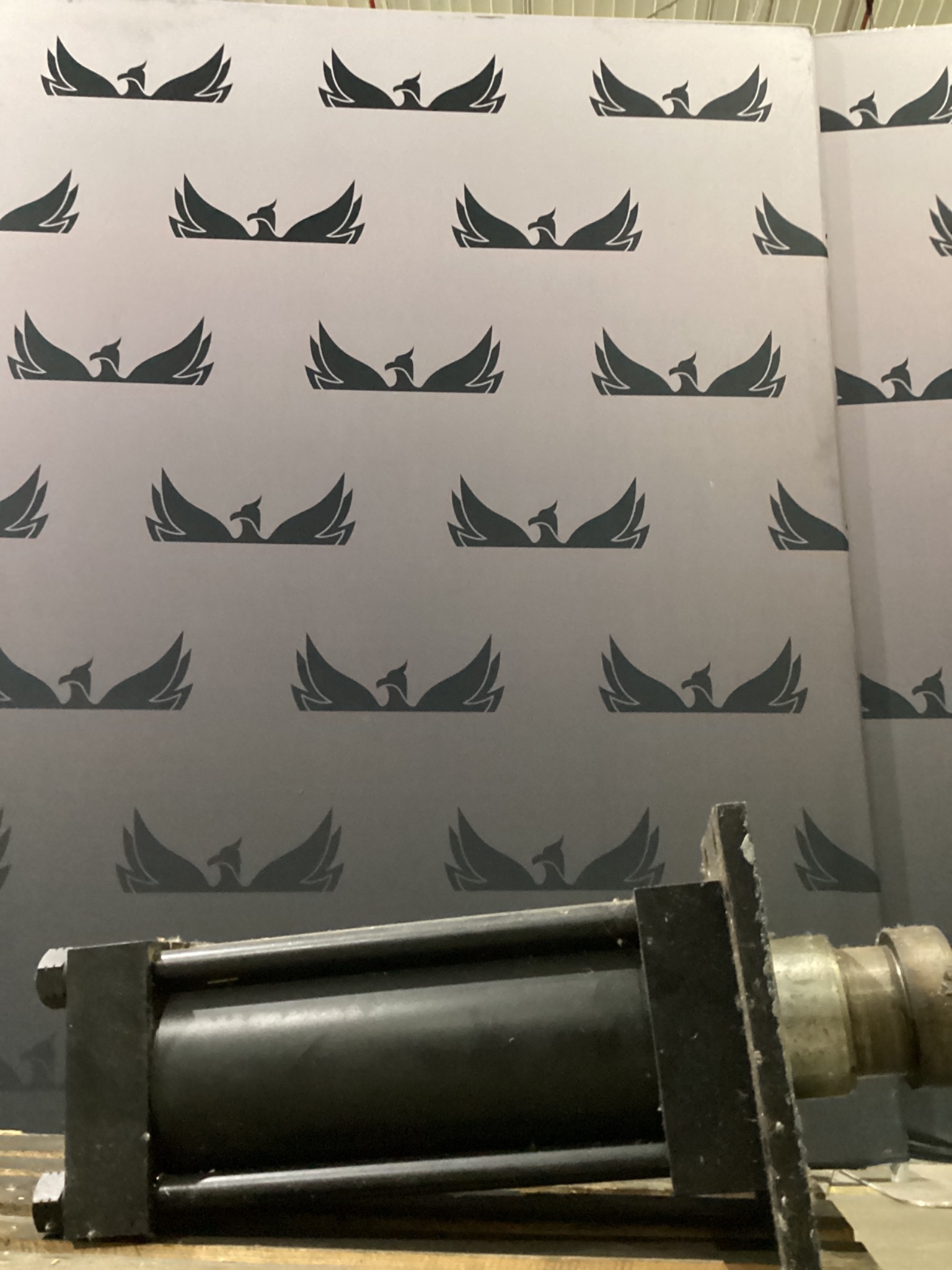 Parker 08.00 CJB3HKTS255C 14.000 Series 3H 8in Bore Hydraulic Cylinder USED 1