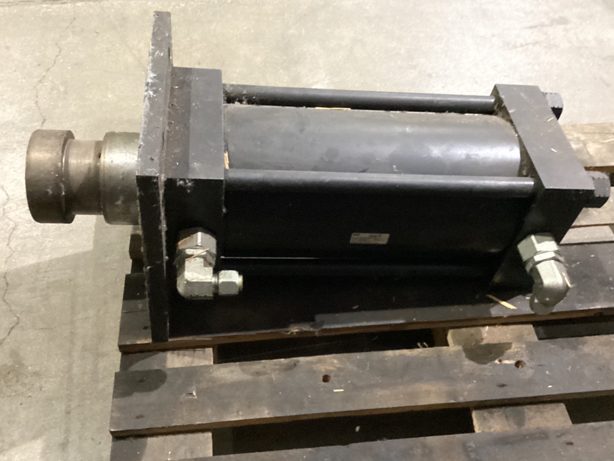 Parker 08.00 CJB3HKTS255C 14.000 Series 3H 8in Bore Hydraulic Cylinder USED 2